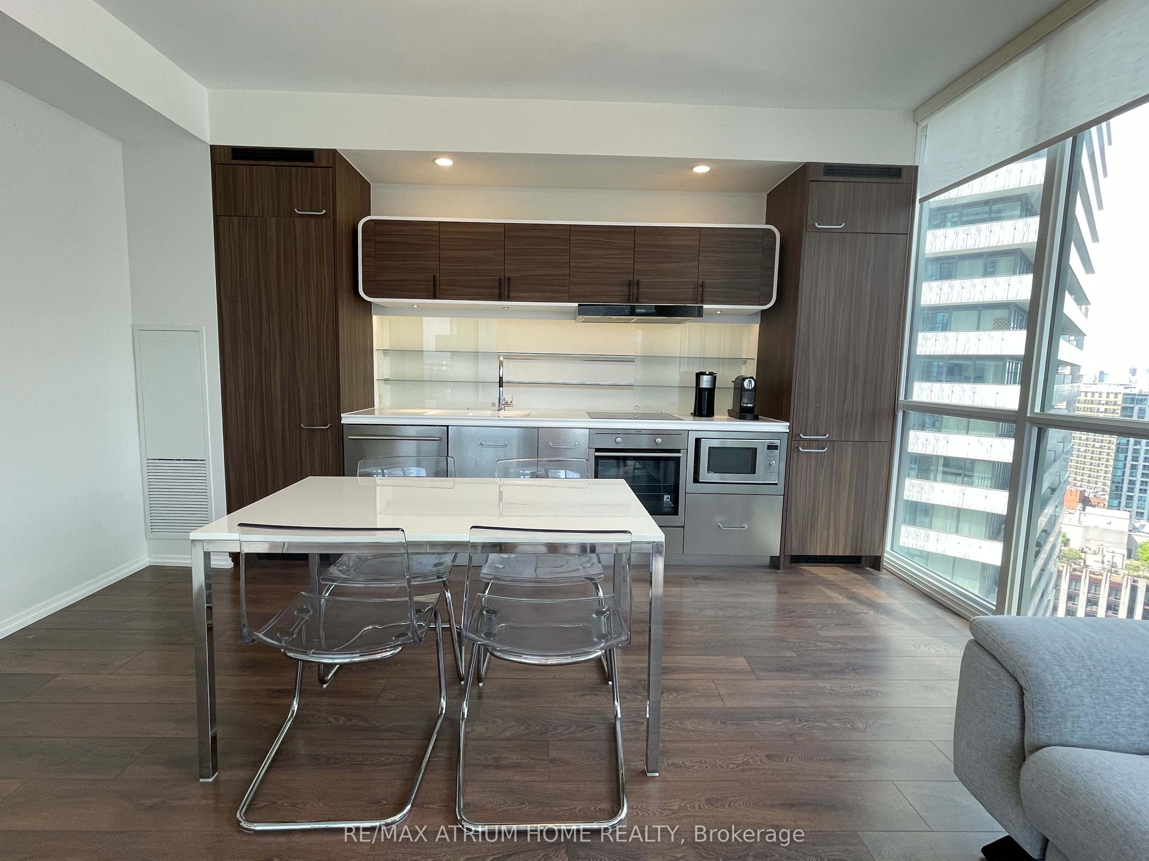 45 Charles Street E 3910, Toronto, ON M4Y 1S2 photo 4
