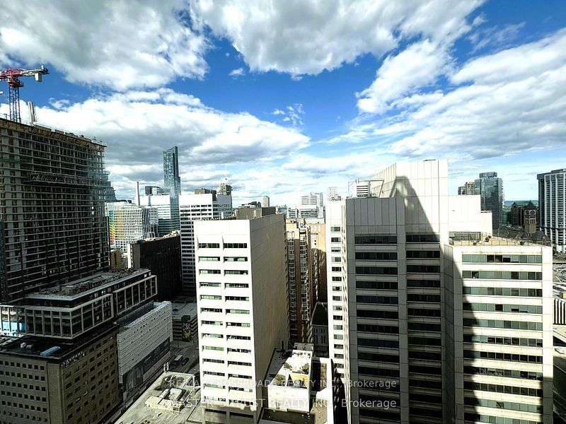 426 University Avenue 3008, Toronto, ON M5G 1S9 photo 3