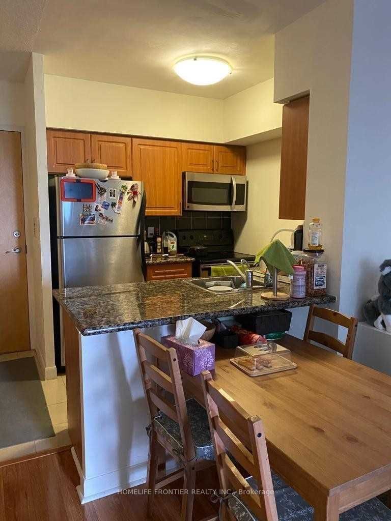 4978 Yonge Street 1507, Toronto, ON M2N 5N7 photo 3