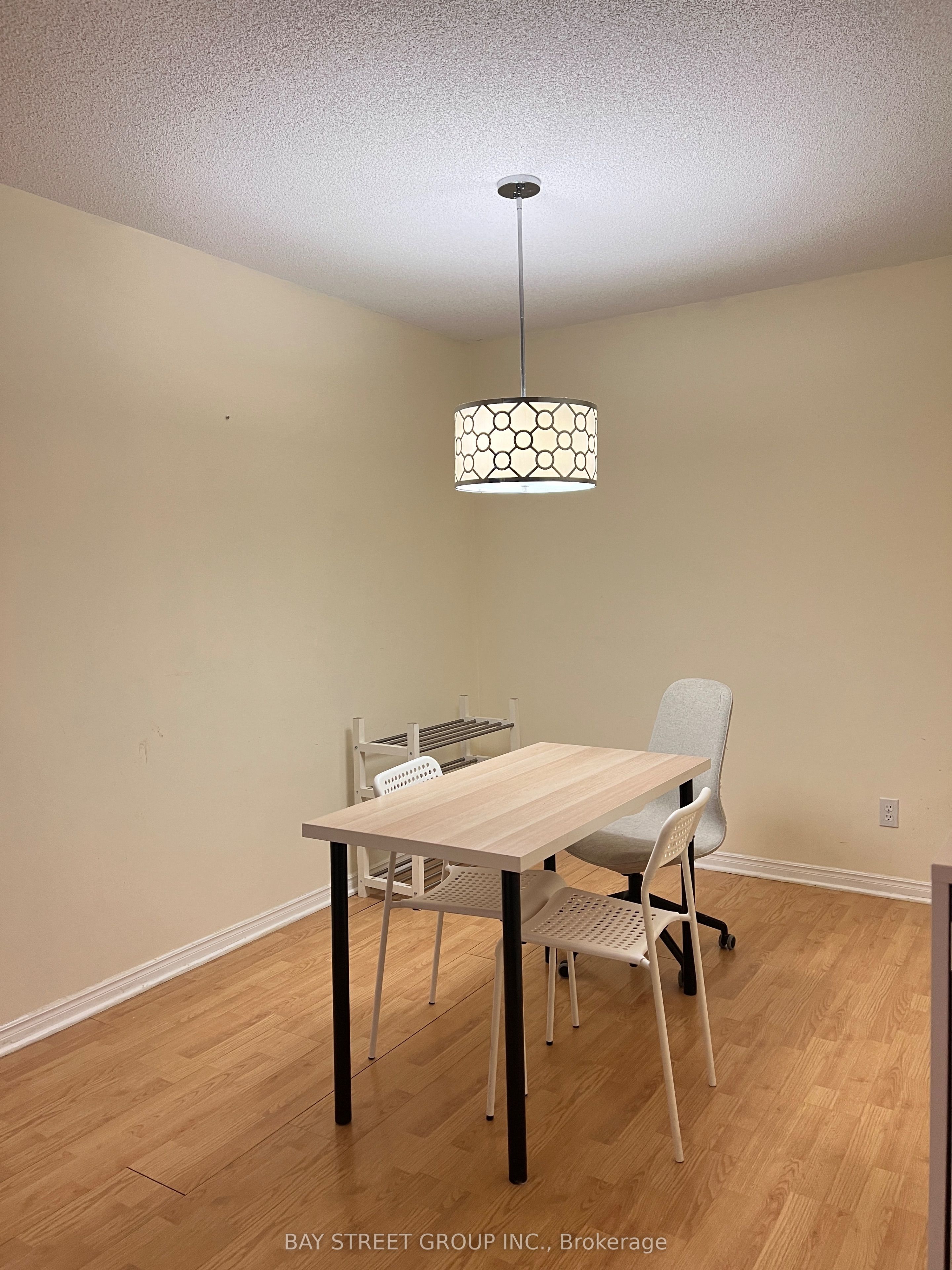 35 Empress Avenue 303, Toronto, ON M2N 6T3 photo 5