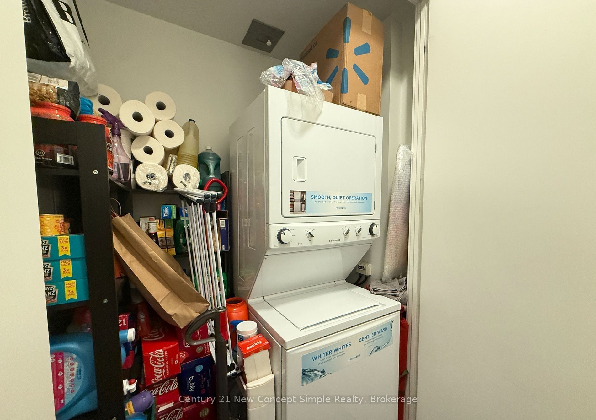 399 Adelaide Street W 305, Toronto, ON M5V 1S4 photo 5