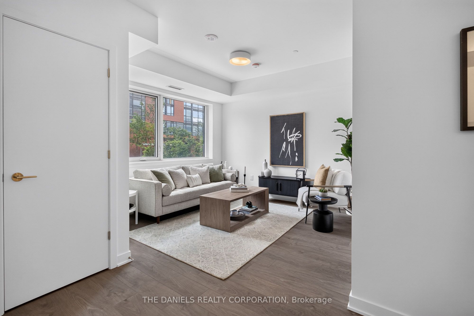 10 Oak Street 104, Toronto, ON M5A 0Z1 photo 2