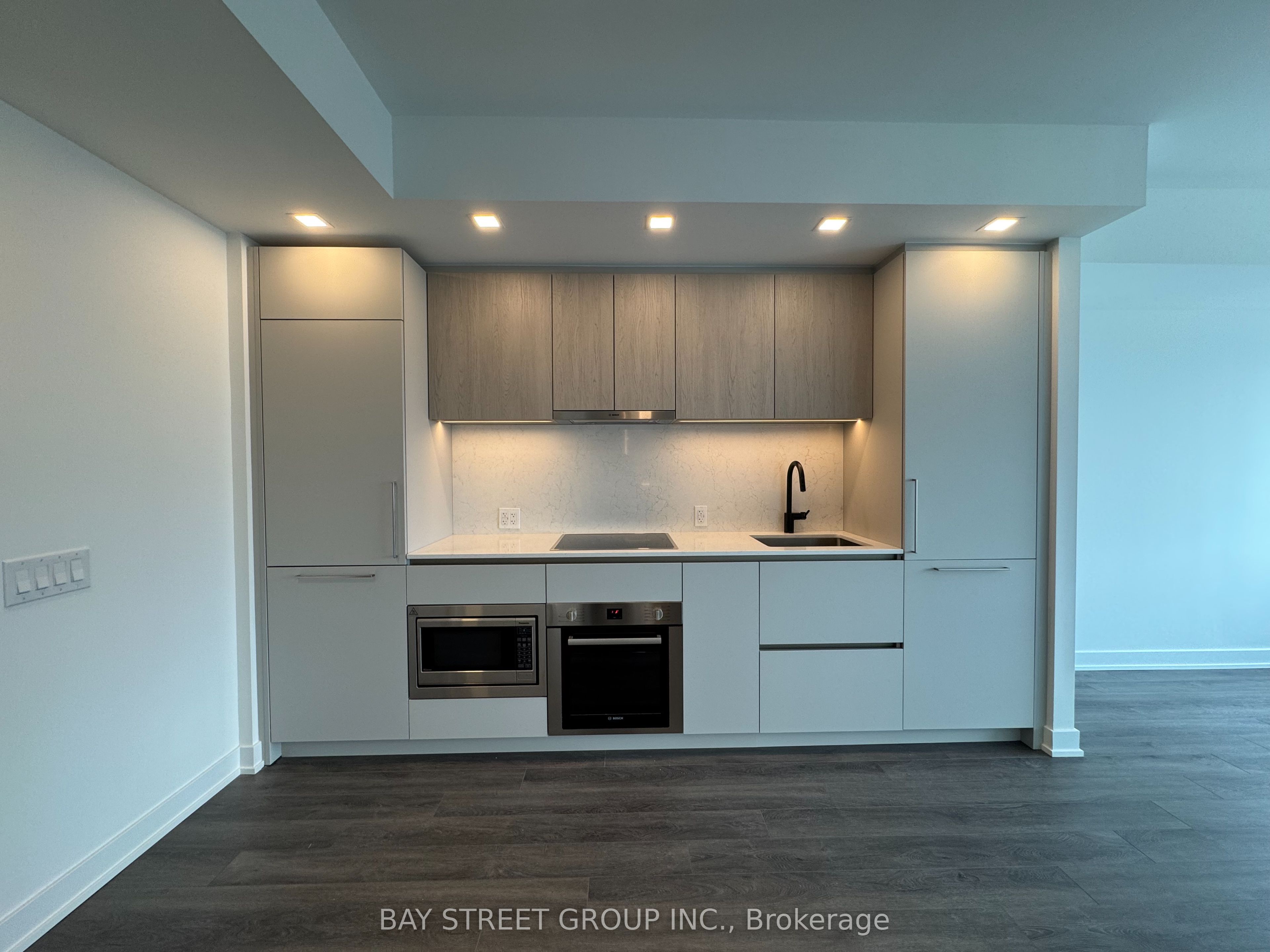 609 Sherbourne Street 4203, Toronto, ON M4X 0A4 photo 4