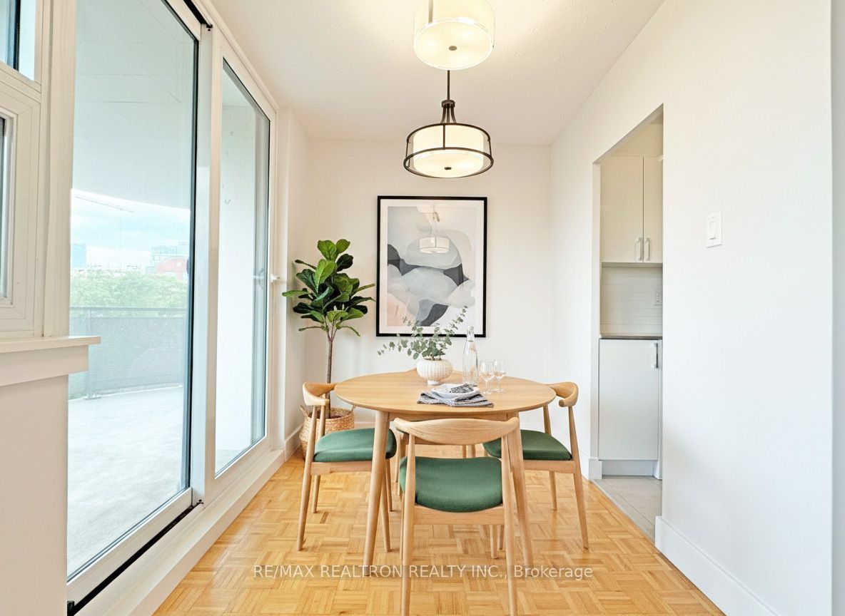 485 Huron Street 206, Toronto, ON M5R 2R5 photo 5