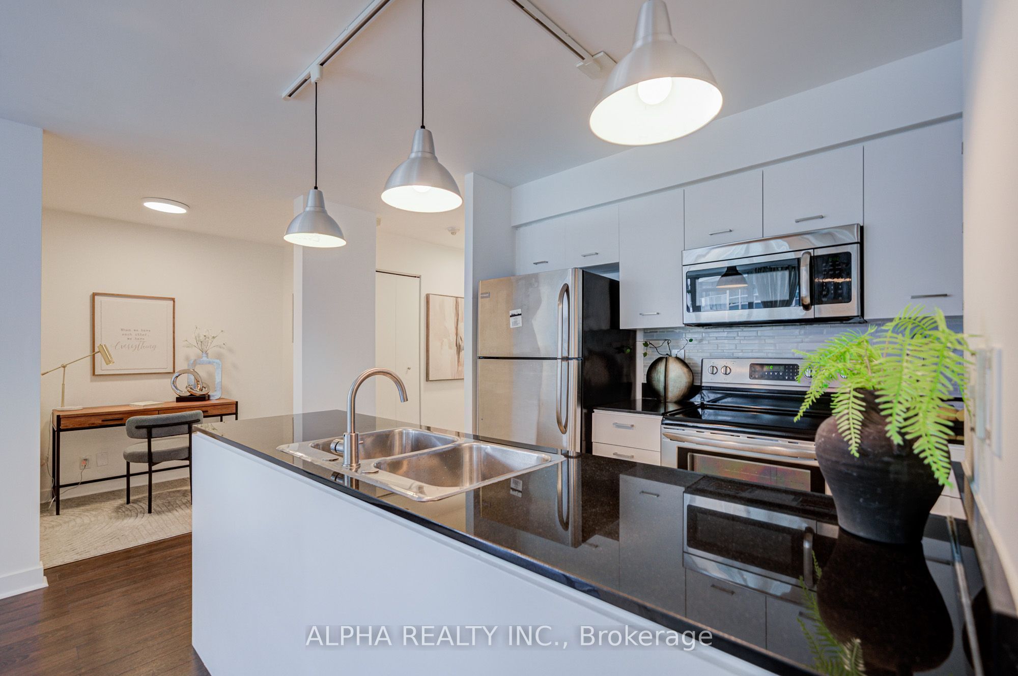 381 Front Street W 1507, Toronto, ON M5V 3R8 photo 5