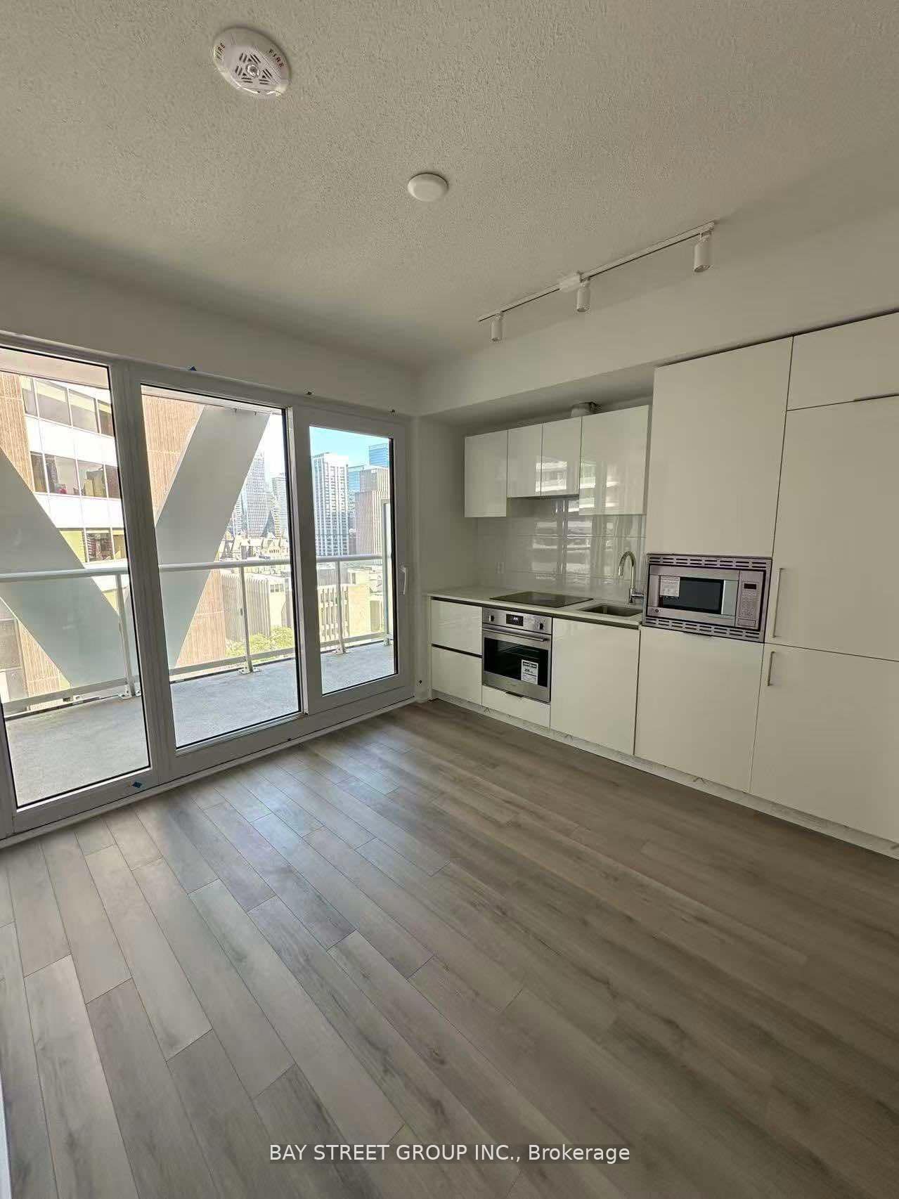 230 Simcoe Street 1329, Toronto, ON M5T 1T4 photo 4