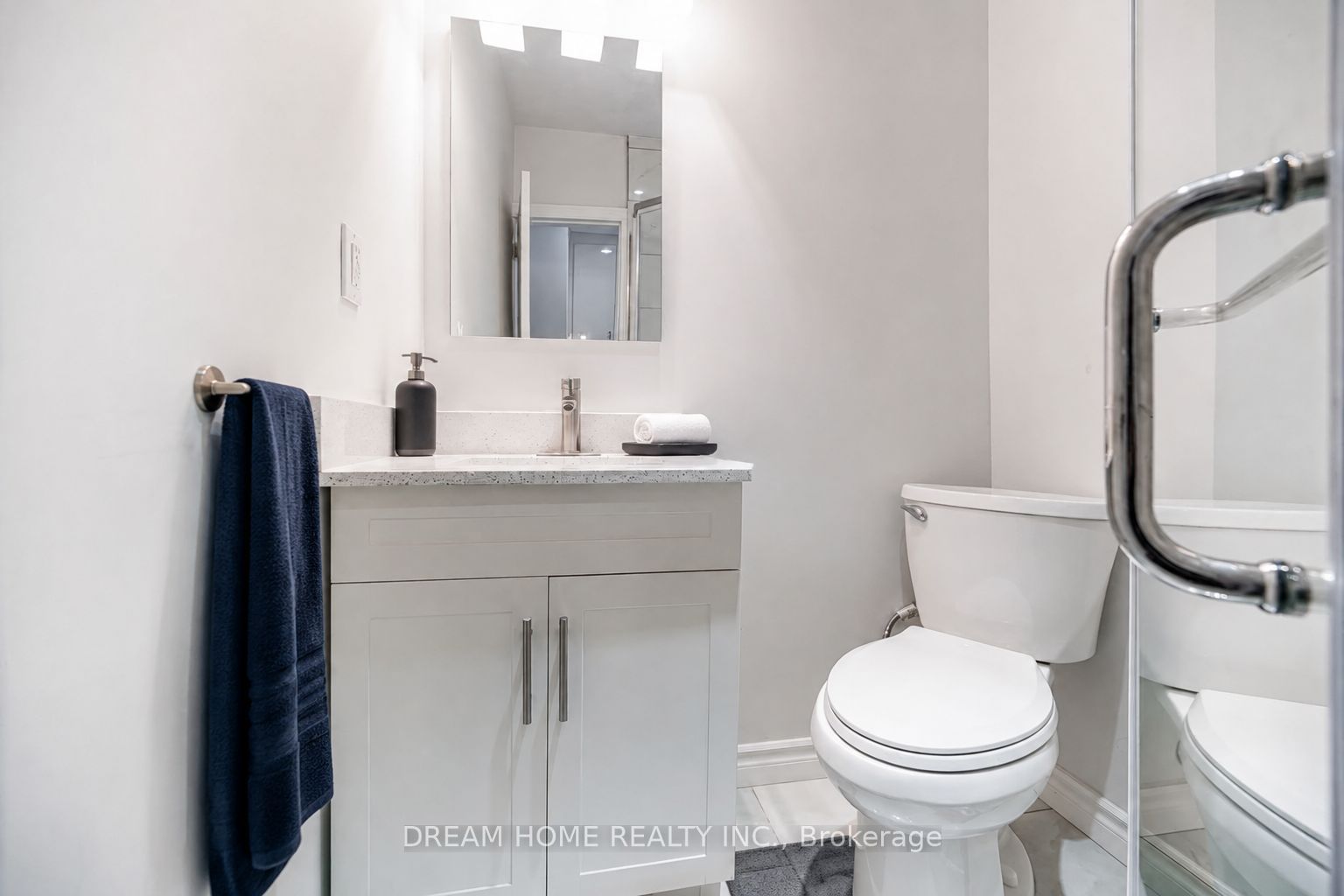 29 Glasgow Street Room#1, Toronto, ON M5T 2C1 photo 5