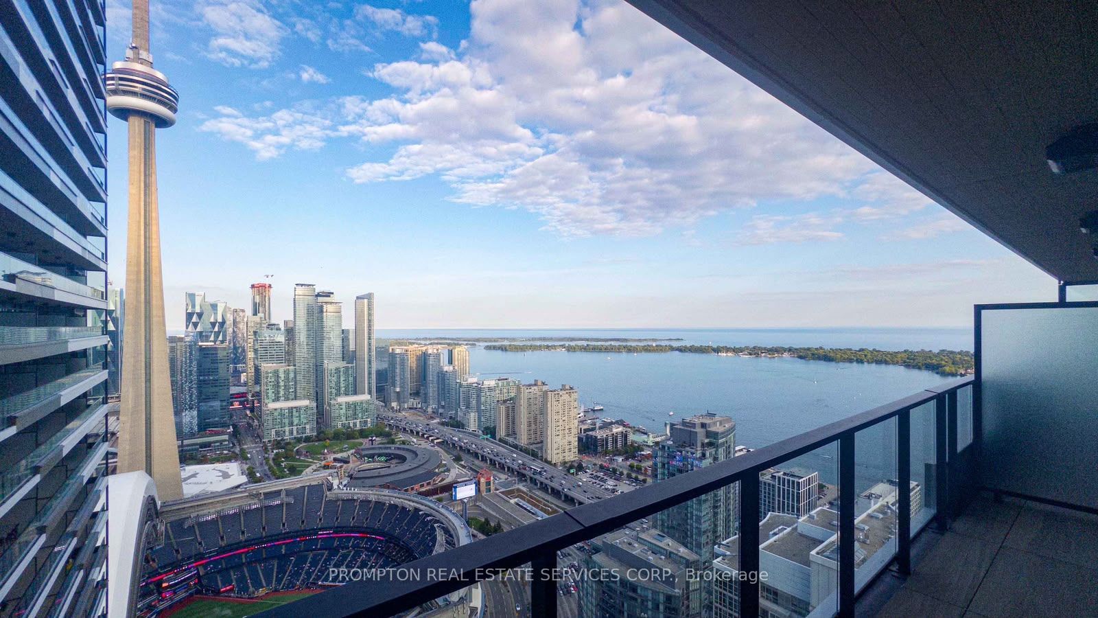 3 Concord Cityplace Way 5907, Toronto, ON M5V 0X4