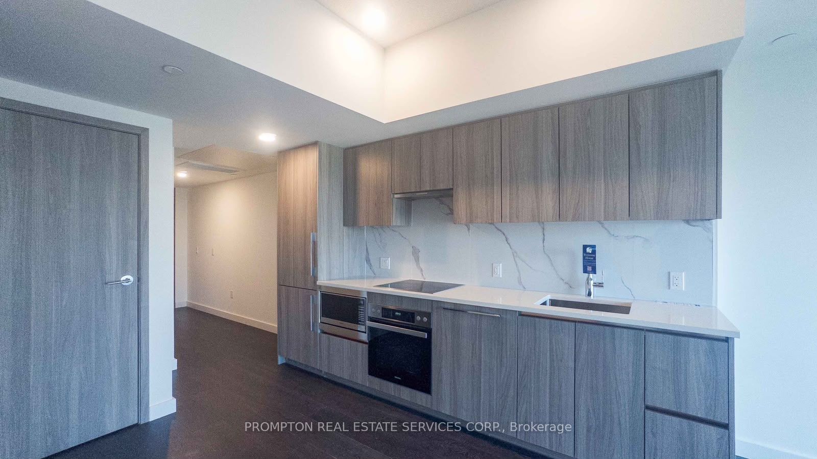 3 Concord Cityplace Way 5907, Toronto, ON M5V 0X4 photo 3
