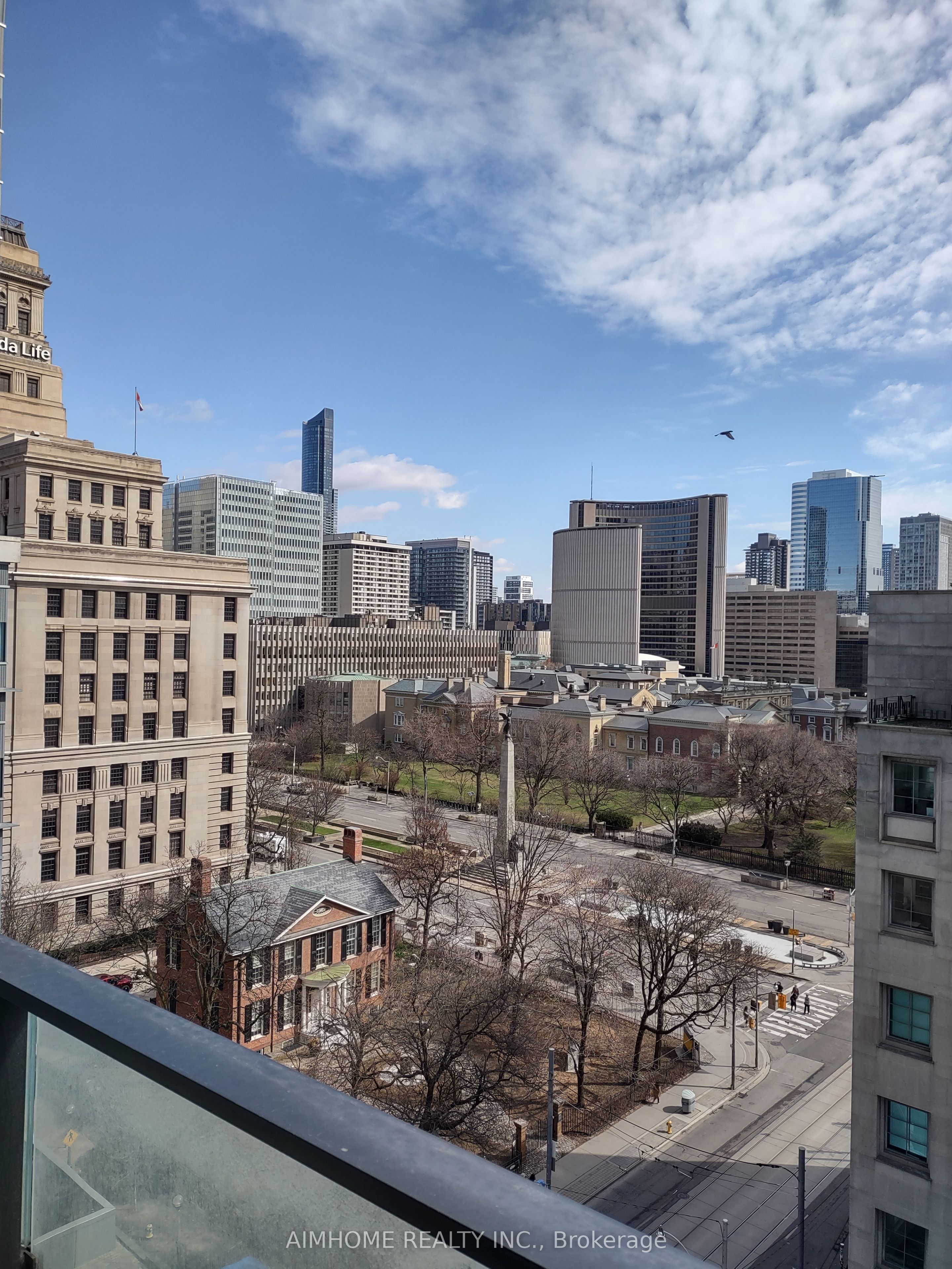 215 Queen Street W 1010, Toronto, ON M5V 0P5