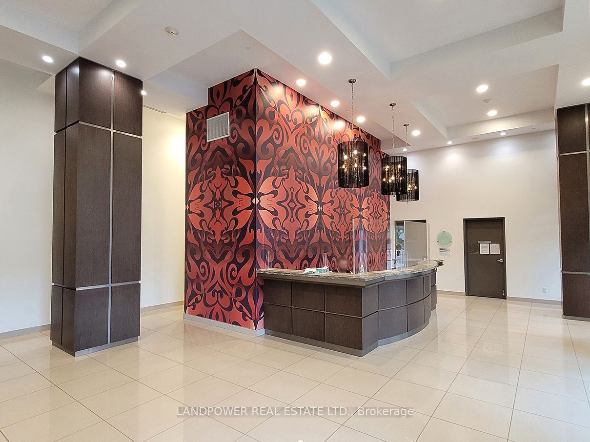2756 Old Leslie Street 601, Toronto, ON M2K 0E2 photo 4
