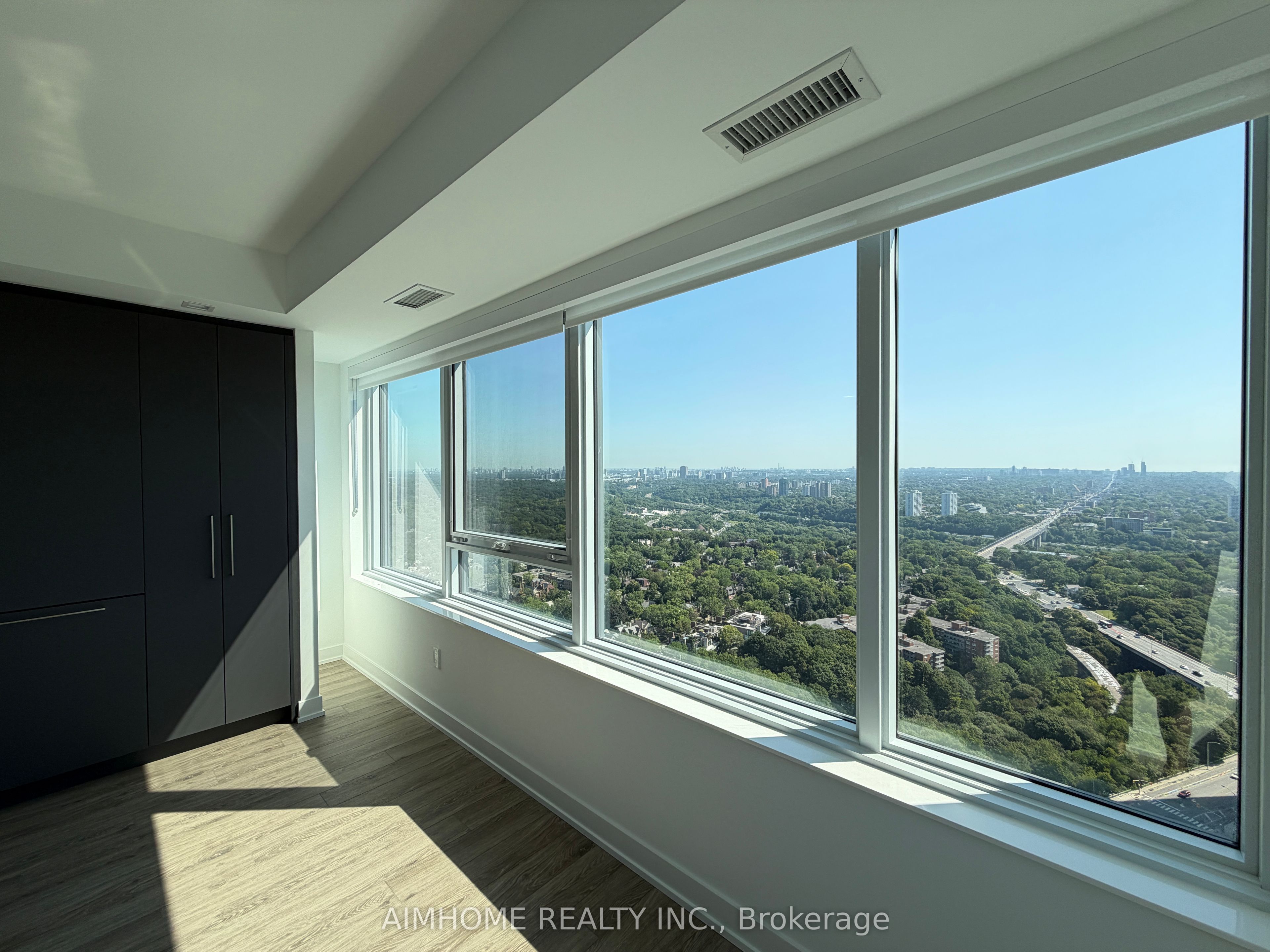 609 Sherbourne Street 4309, Toronto, ON M4X 0A4 photo 4