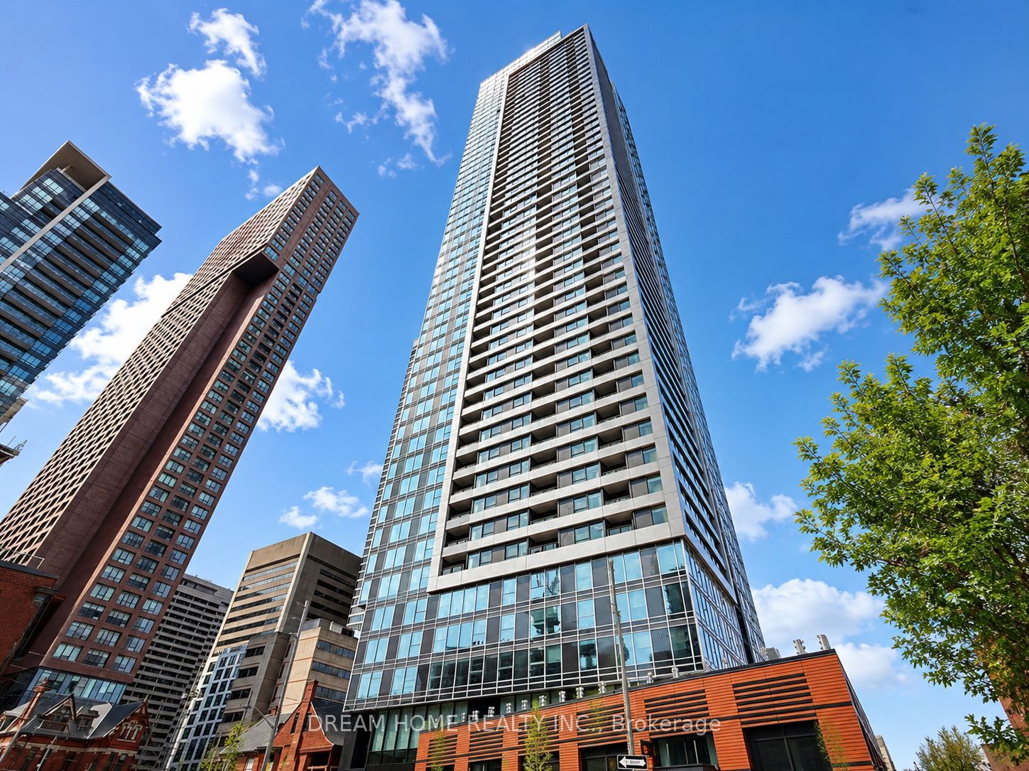609 Sherbourne Street 1911, Toronto, ON M4X 0A4