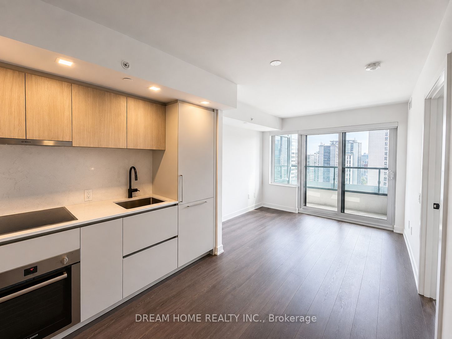 609 Sherbourne Street 1911, Toronto, ON M4X 0A4 photo 3