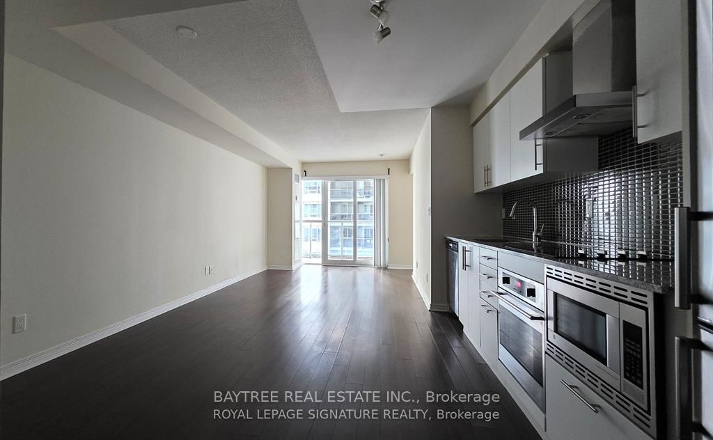 352 Front Street W 622, Toronto, ON M5V 1B5