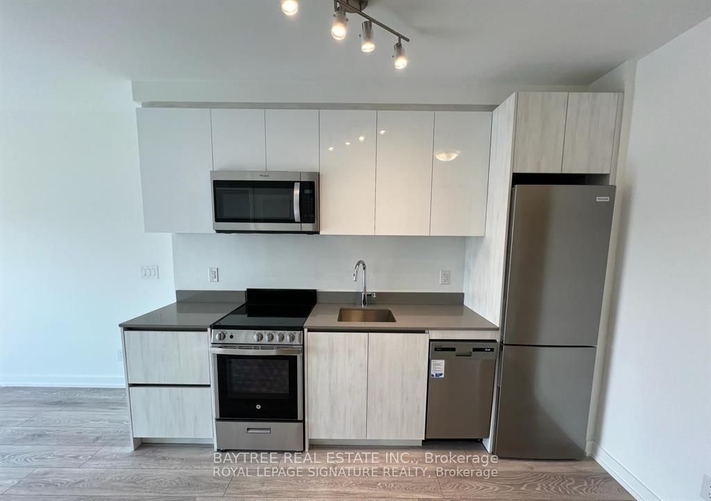 352 Front Street W 622, Toronto, ON M5V 1B5 photo 2