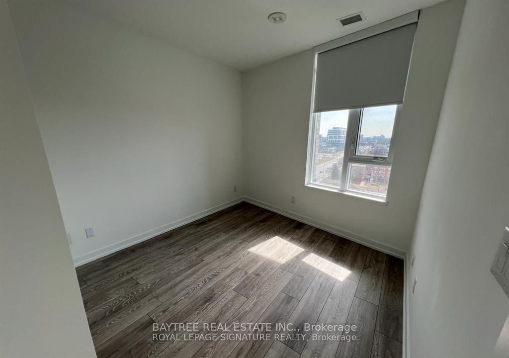 352 Front Street W 622, Toronto, ON M5V 1B5 photo 4