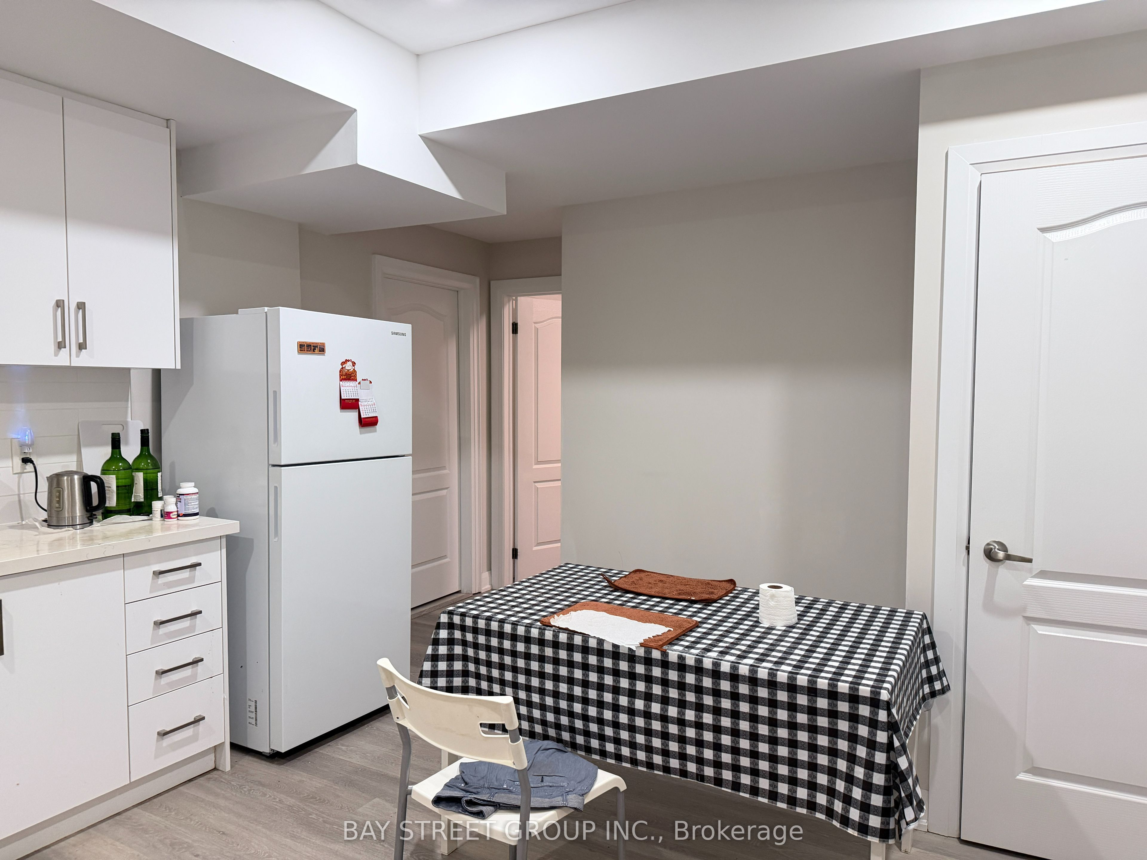 16 Queen Magdalene Place, Toronto, ON M2H 0A6 photo 4