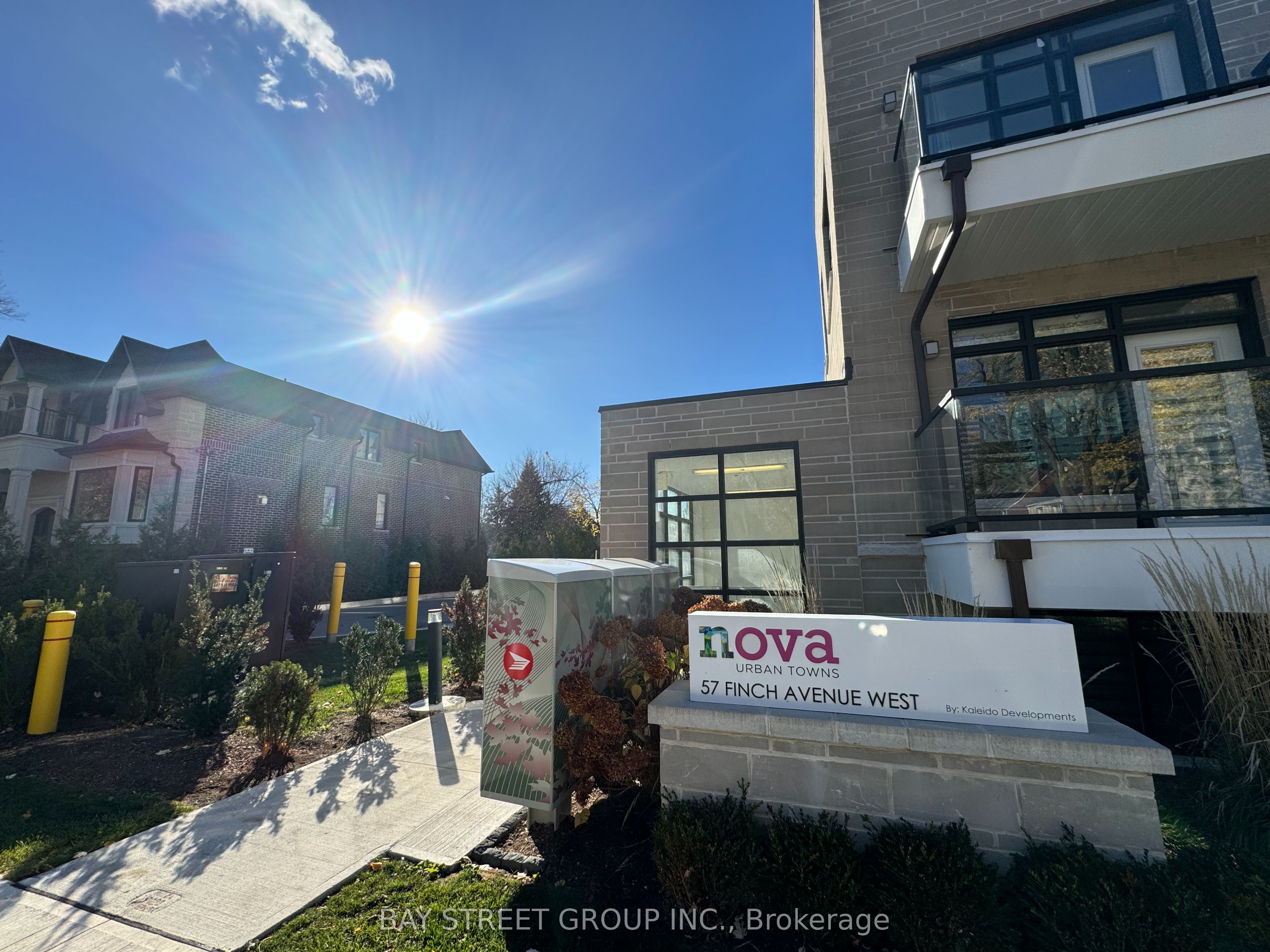 57 Finch Avenue W 30, Toronto, ON M2N 0K9