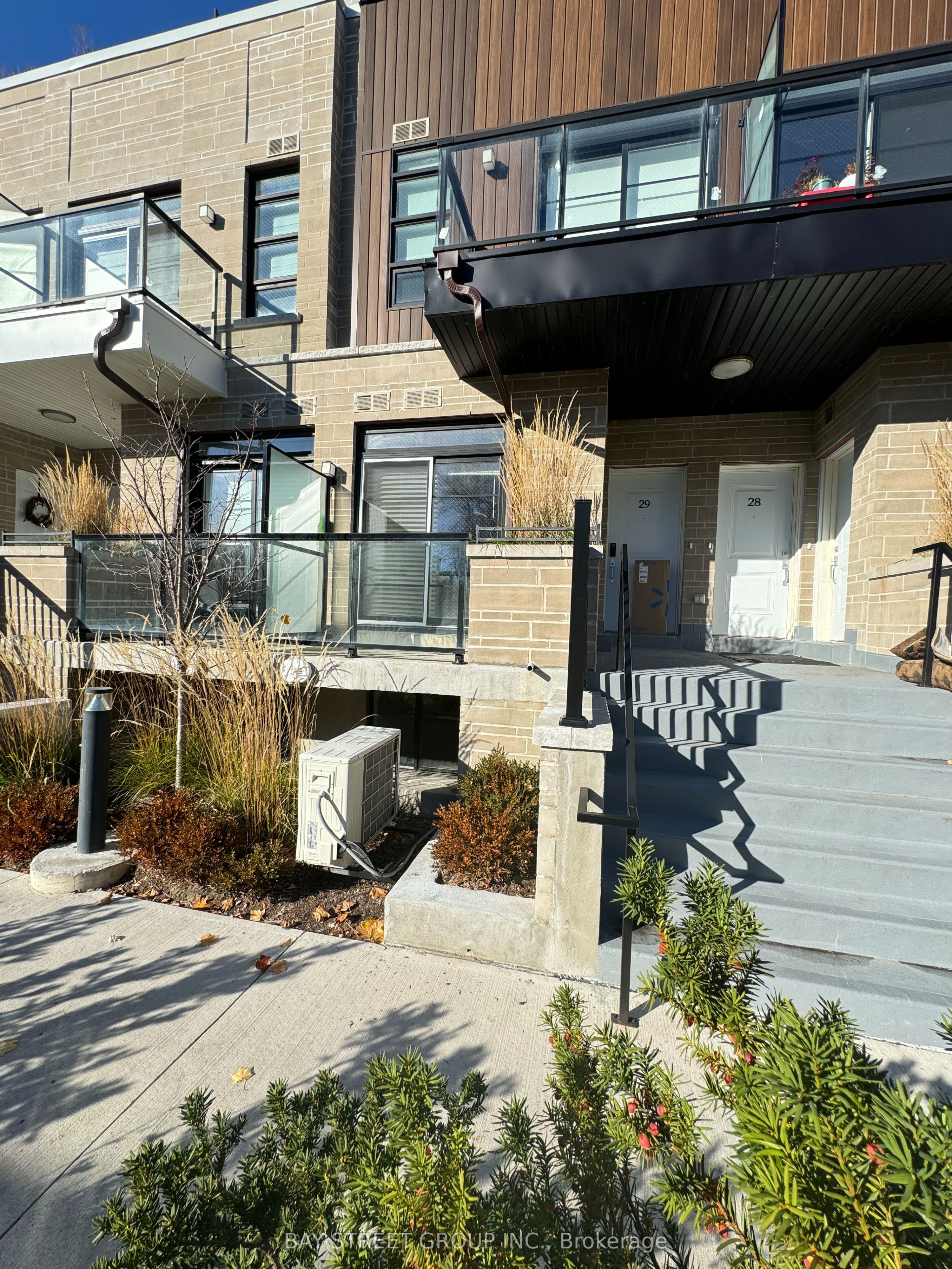 57 Finch Avenue W 30, Toronto, ON M2N 0K9 photo 2