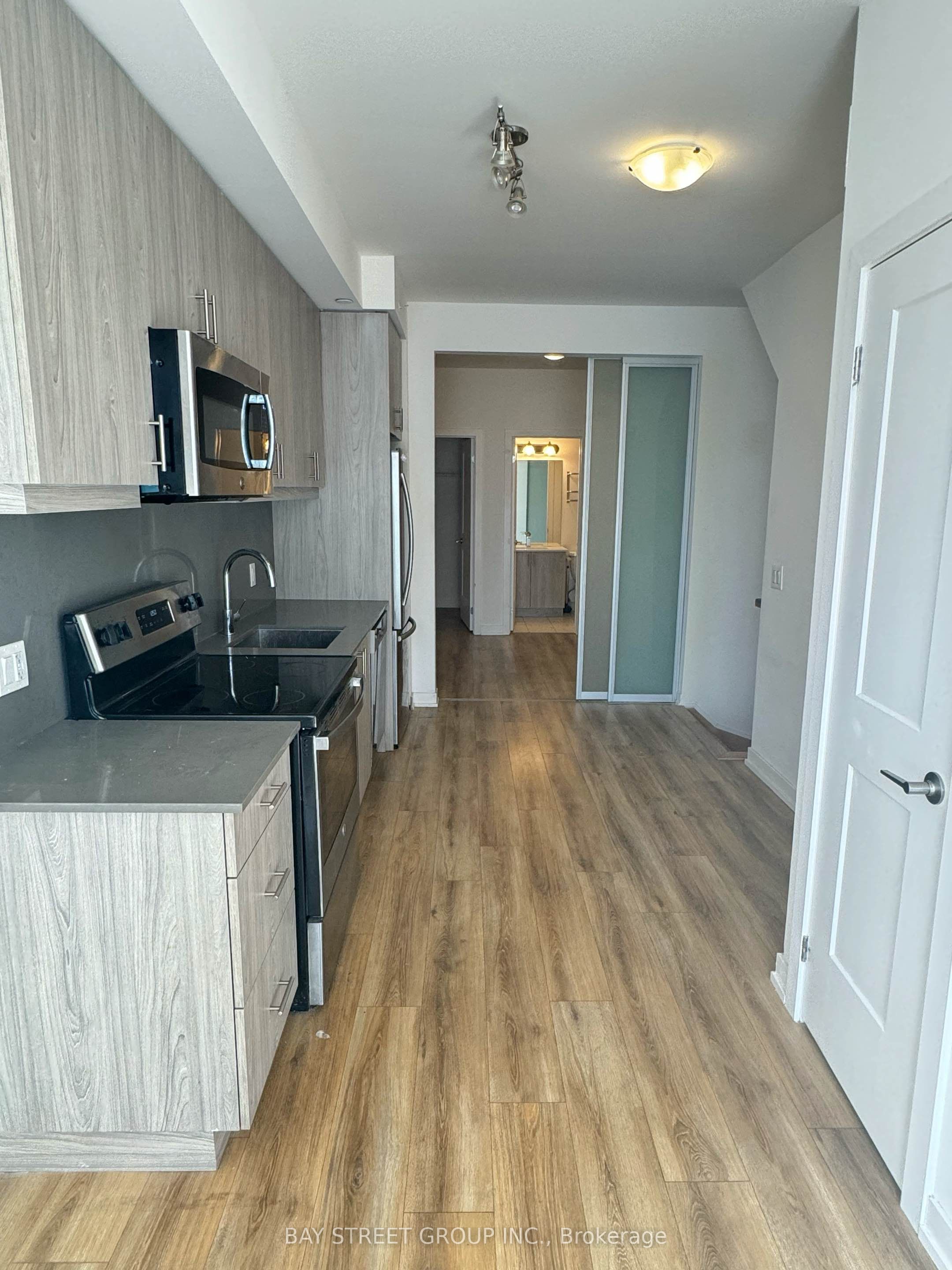 57 Finch Avenue W 30, Toronto, ON M2N 0K9 photo 5