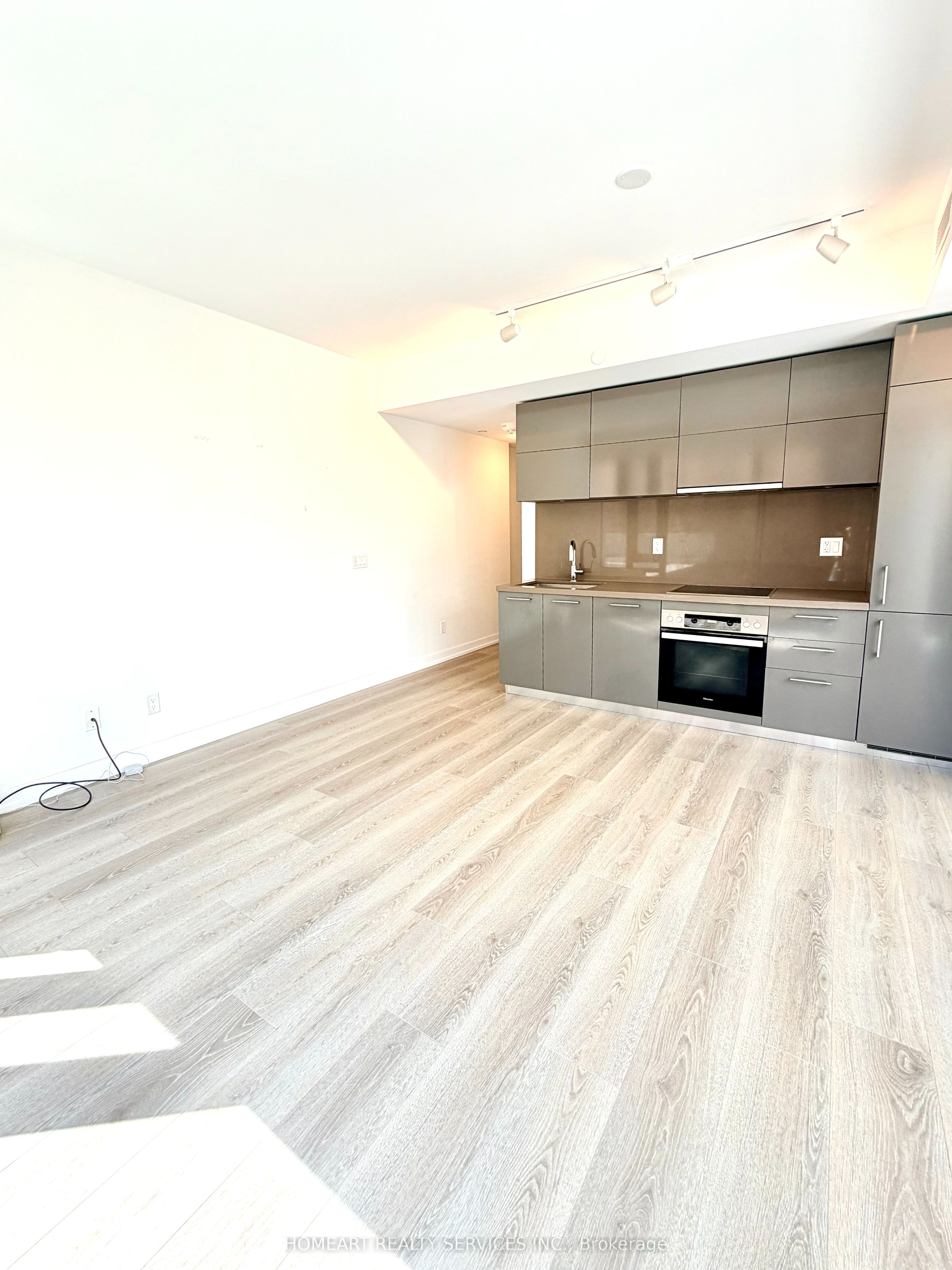 188 Cumberland Street 602, Toronto, ON M5R 0B6 photo 4