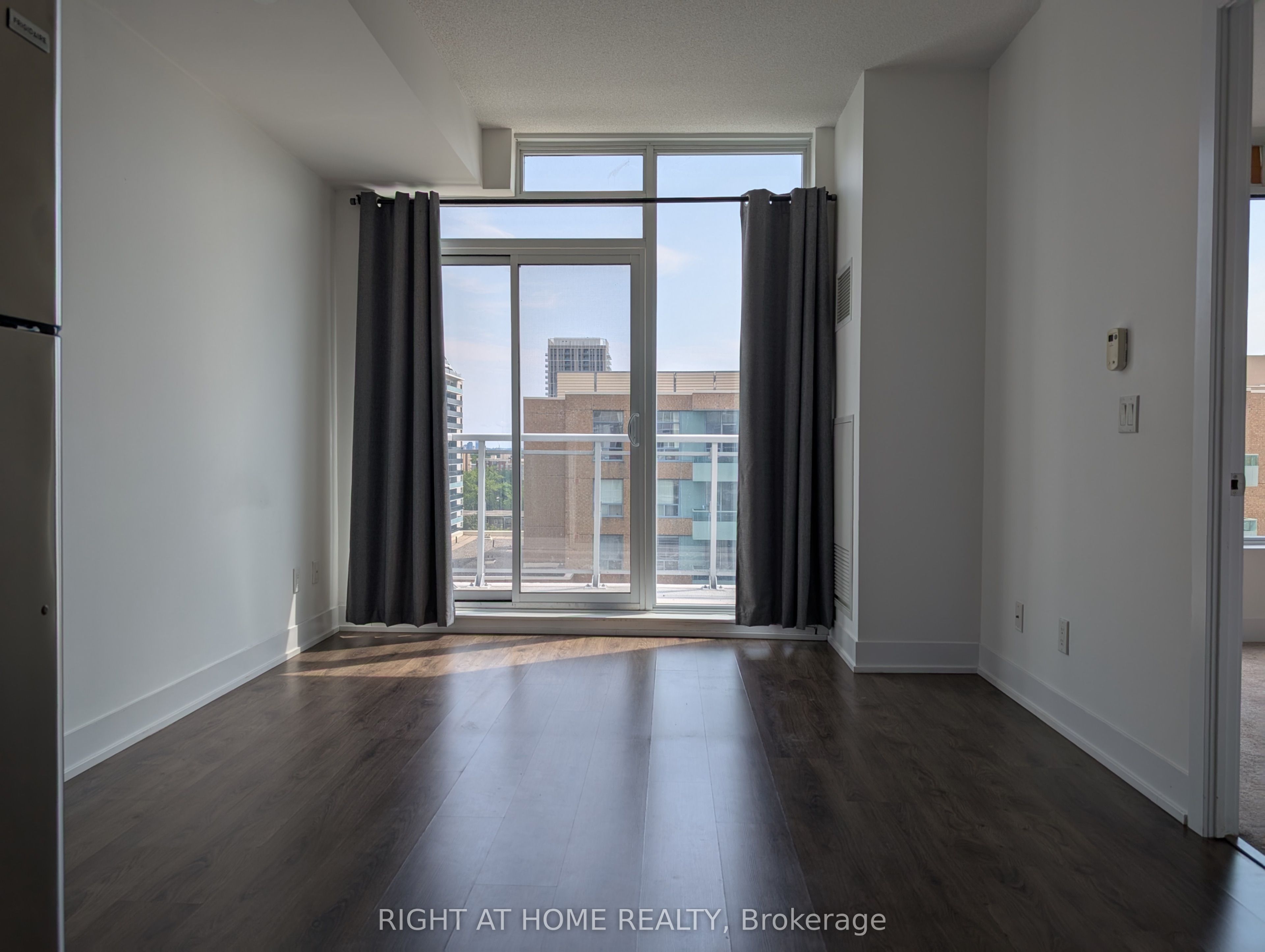 68 Merton Street 1010, Toronto, ON M4S 1A1 photo 4