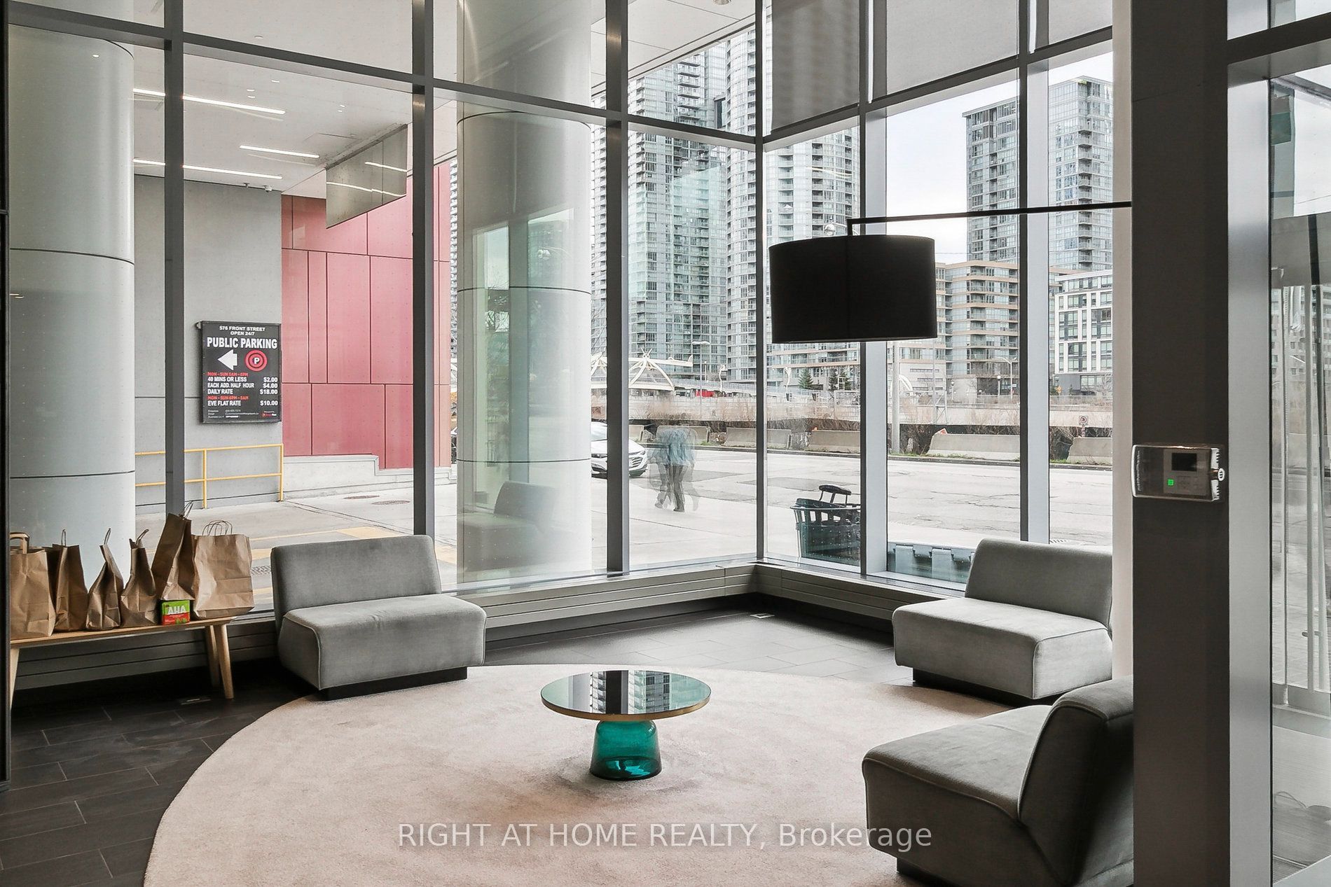 576 Front Street W 302E, Toronto, ON M5V 1C1 photo 2