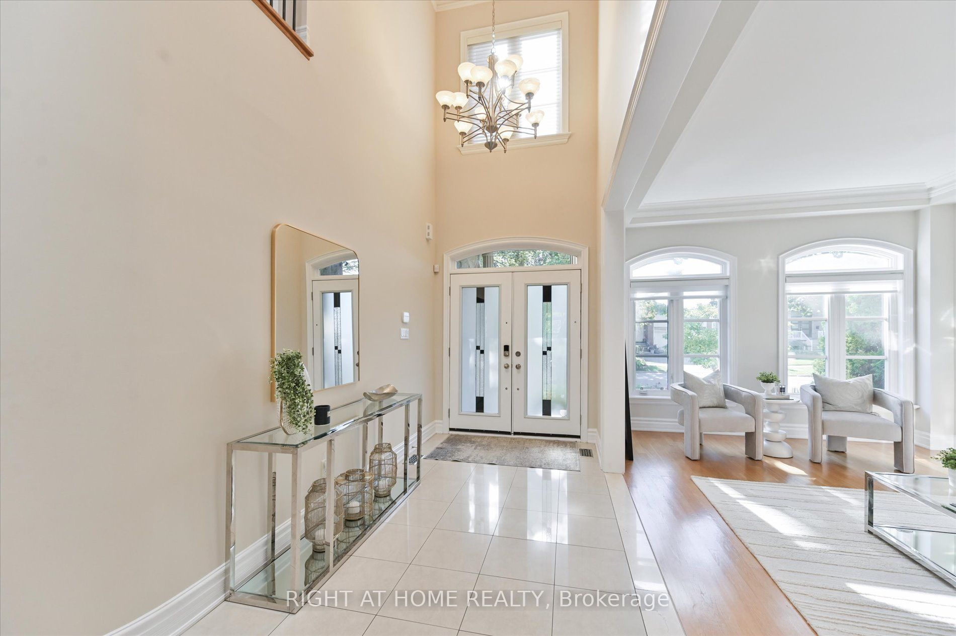 154 Charlton Boulevard, Toronto, ON M2R 2J1 photo 2