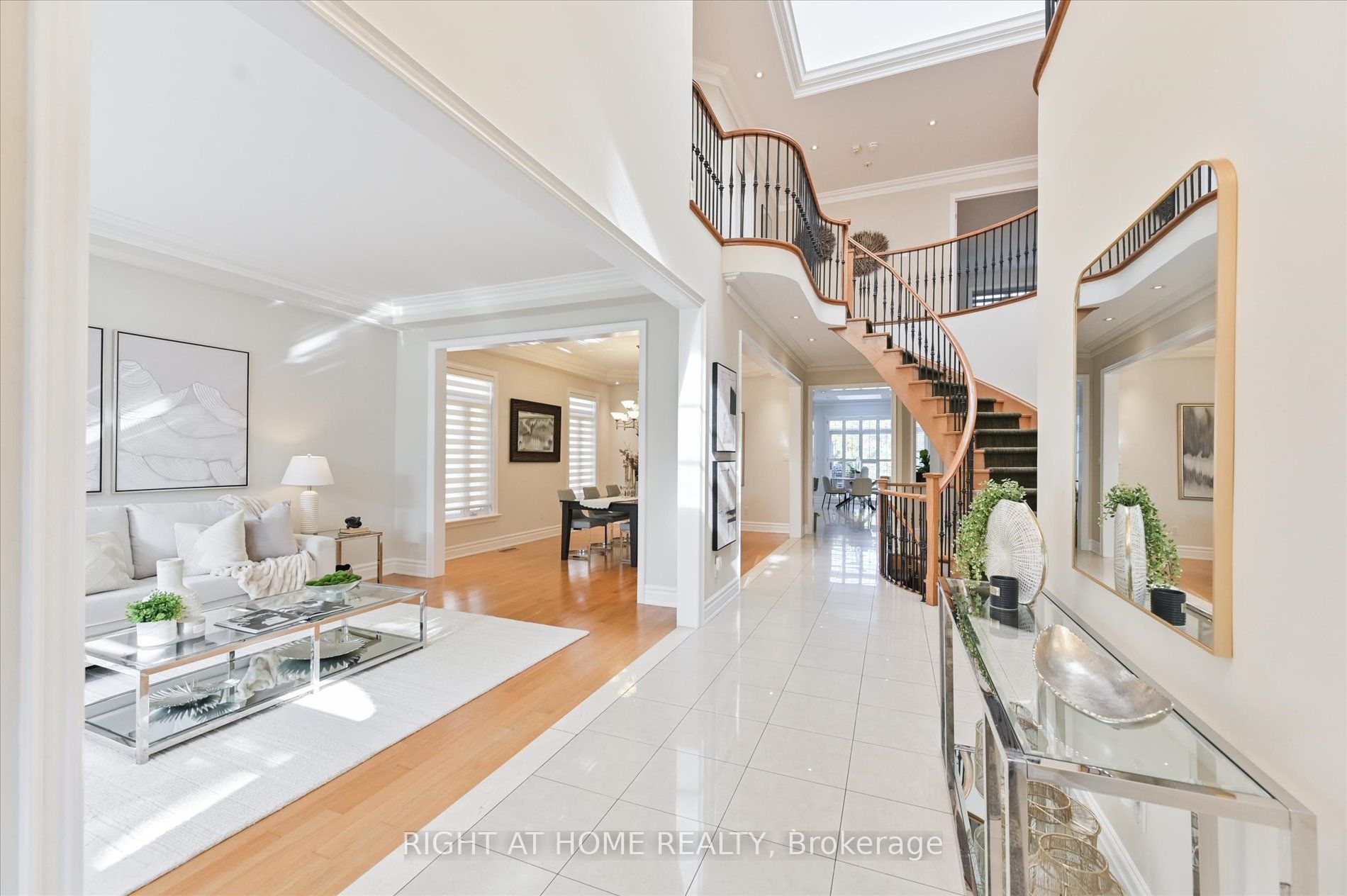154 Charlton Boulevard, Toronto, ON M2R 2J1 photo 3