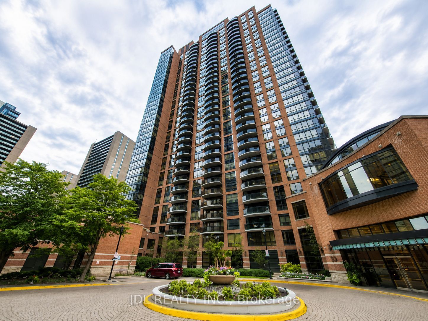 33 Sheppard Avenue E 2612, Toronto, ON M2N 7K1