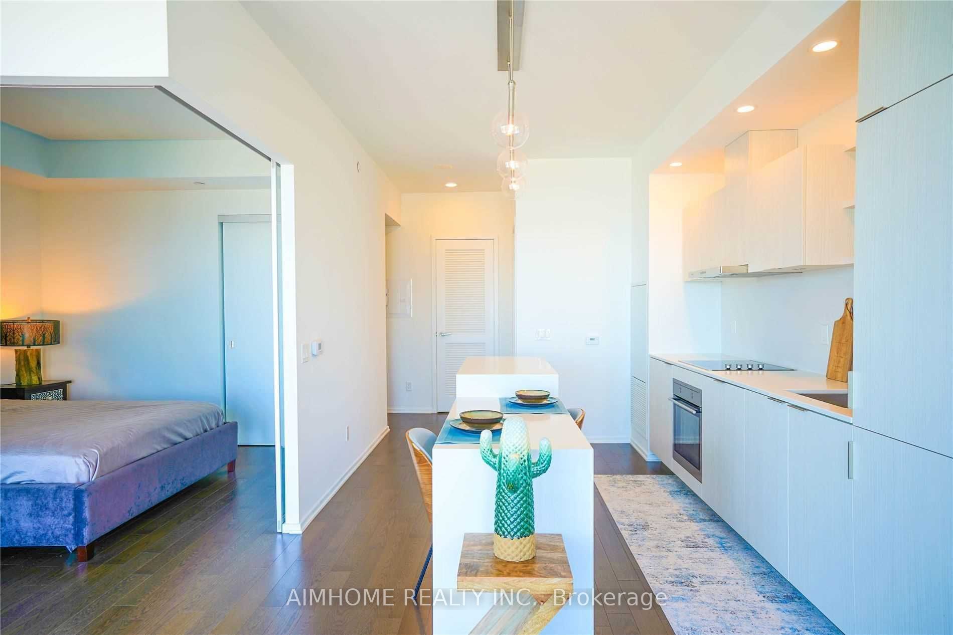 16 Bonnycastle Street 2206, Toronto, ON M5A 0C9 photo 3