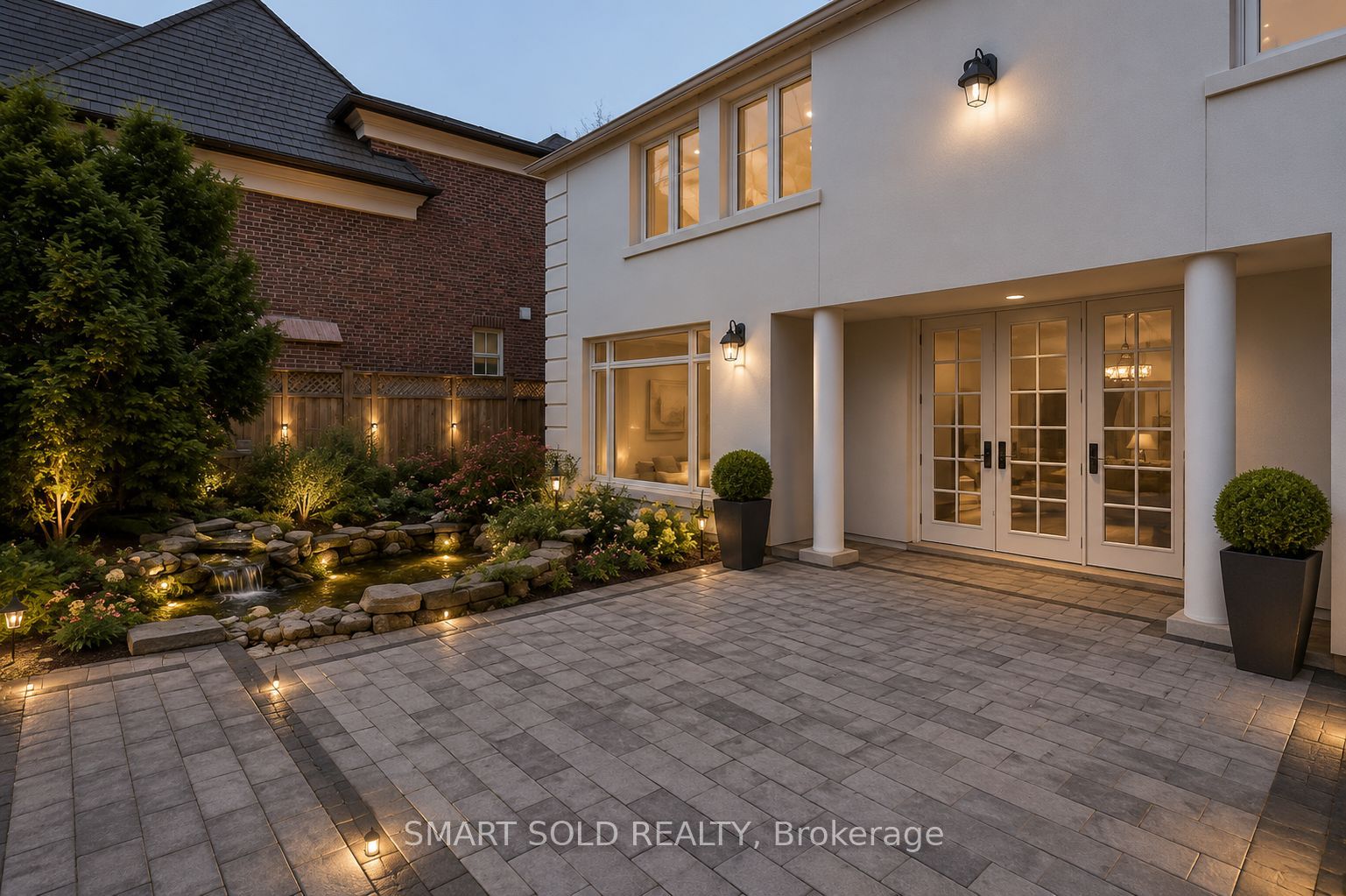 347 Cortleigh Boulevard, Toronto, ON M5N 1R4 photo 4