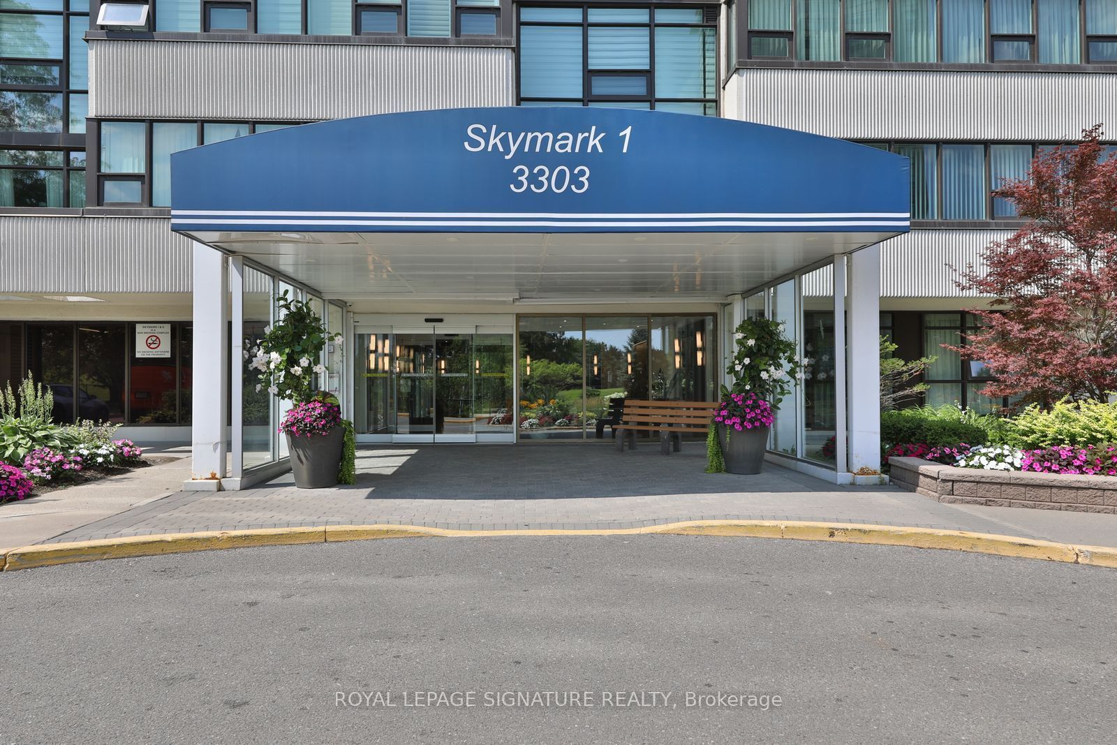 3303 Don Mills Road 1402, Toronto, ON M2J 4T6
