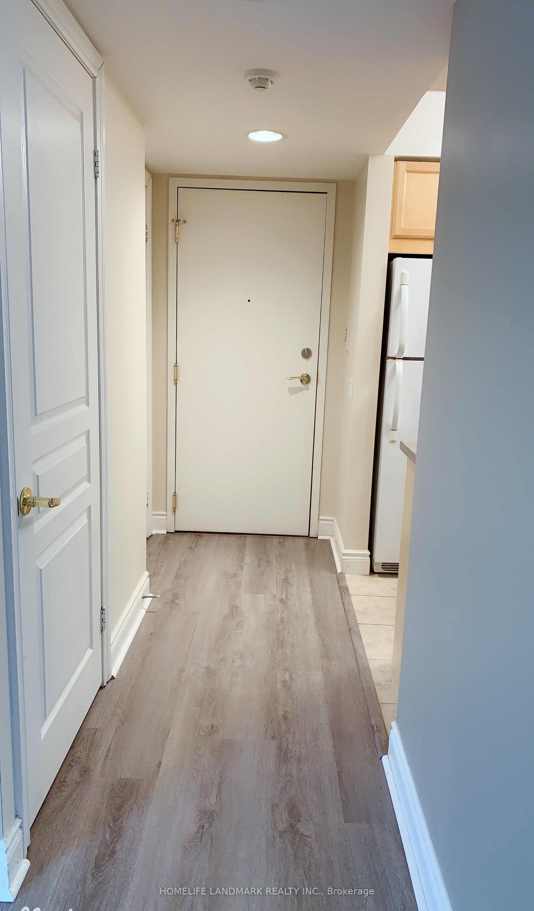 15 Northtown Way 822, Toronto, ON M2N 7A2 photo 3