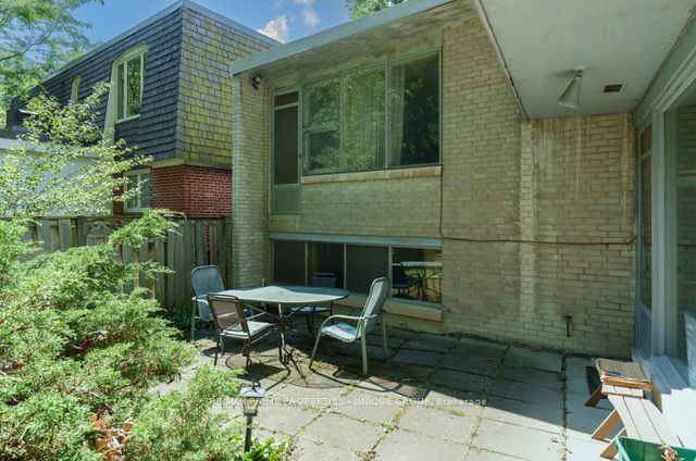 105 Park Road, Toronto, ON M4W 2N8 photo 2