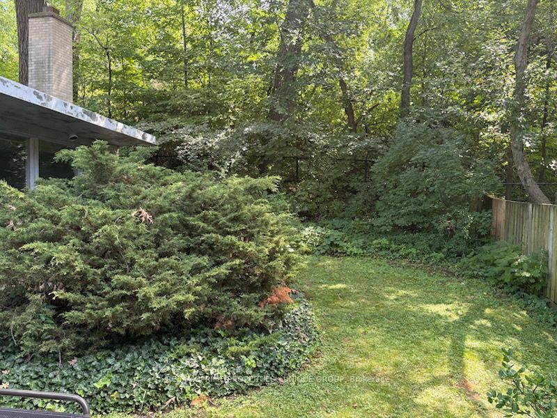 105 Park Road, Toronto, ON M4W 2N8 photo 3