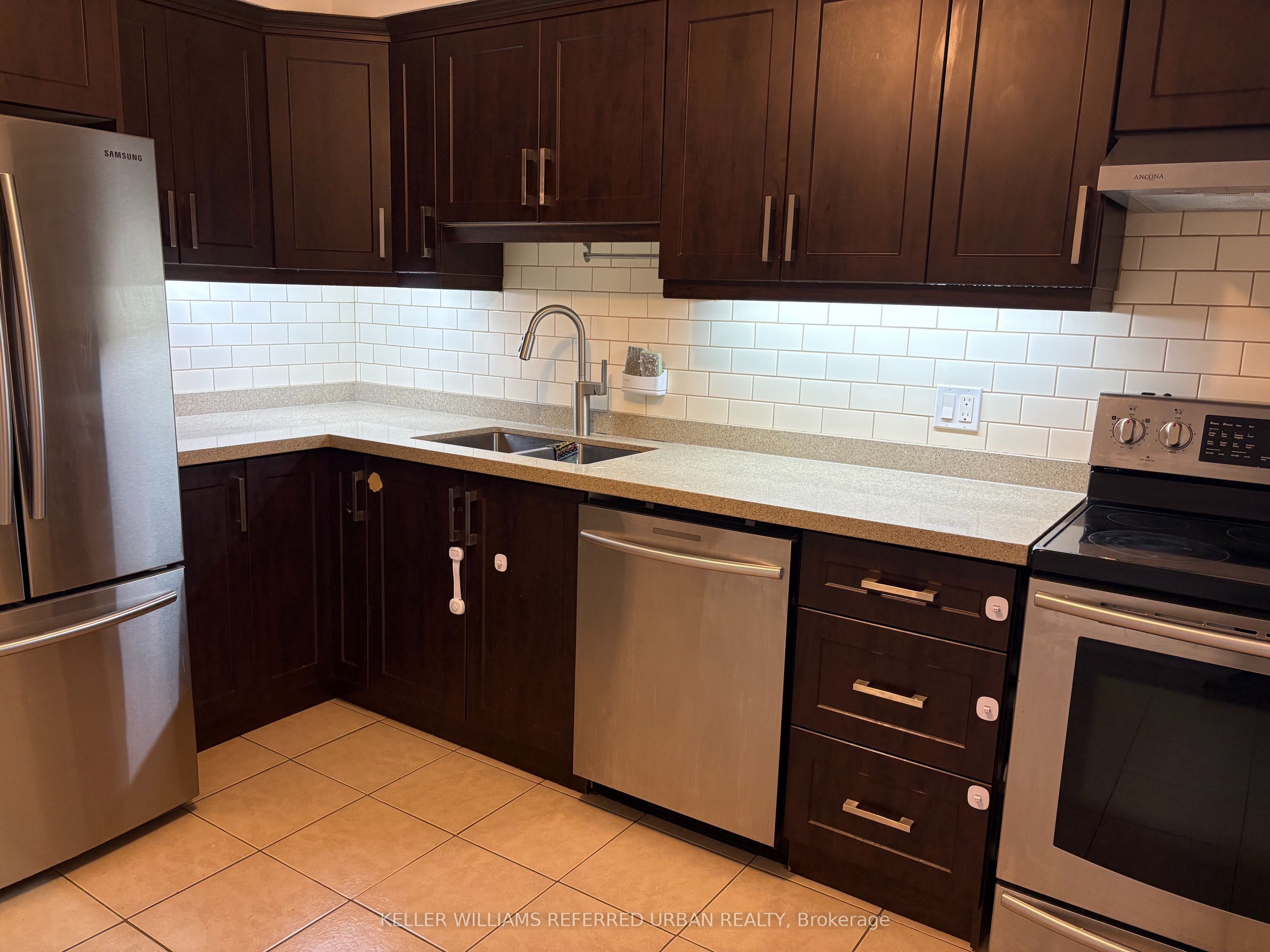 314 Atlas Avenue MAIN, Toronto, ON M6C 3P9 photo 5
