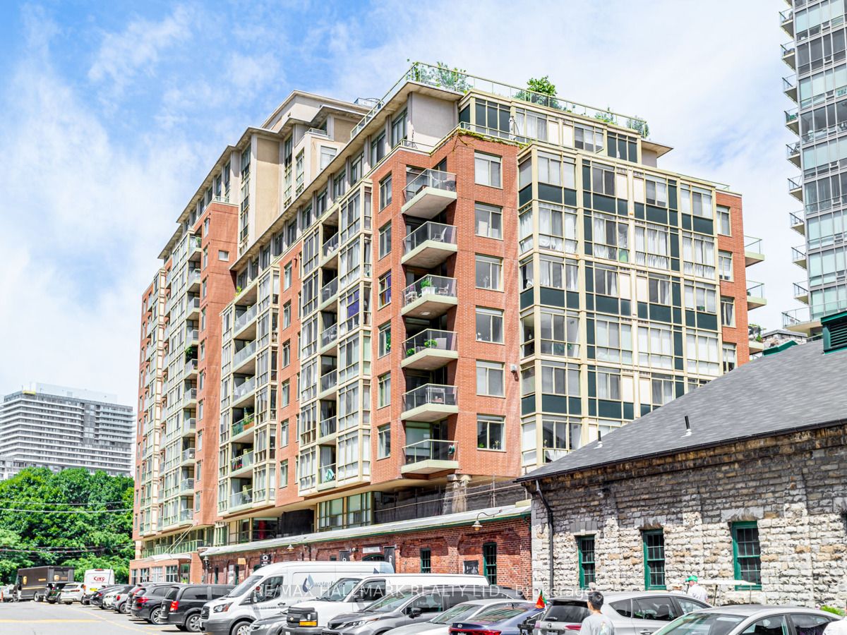 39 Parliament Street 1102, Toronto, ON M5A 4R2