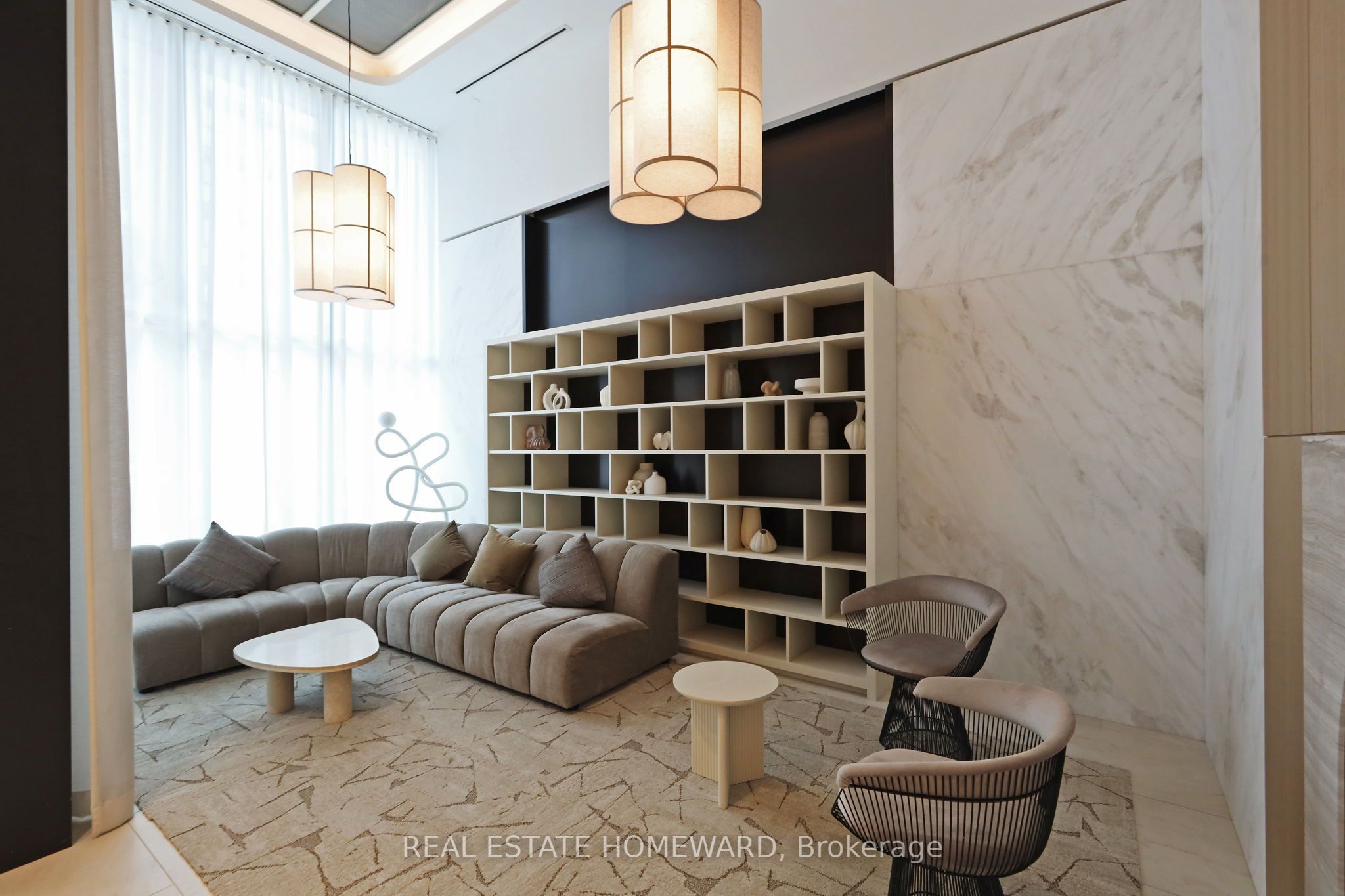 10 Oak Street 1703, Toronto, ON M5A 0Z1 photo 3
