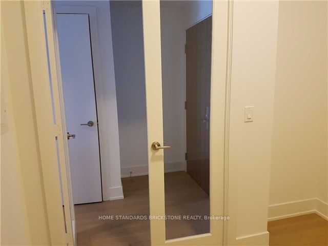 200 Bloor Street W 502, Toronto, ON M5S 1T8 photo 5