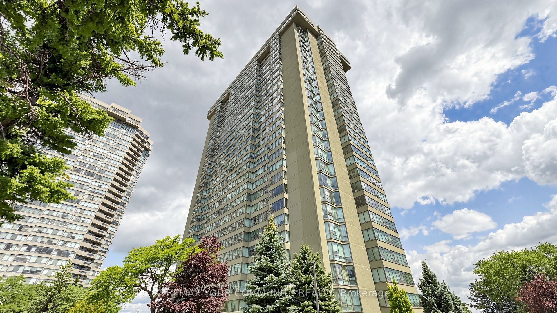 55 Skymark Drive 2704, Toronto, ON M2H 3N4