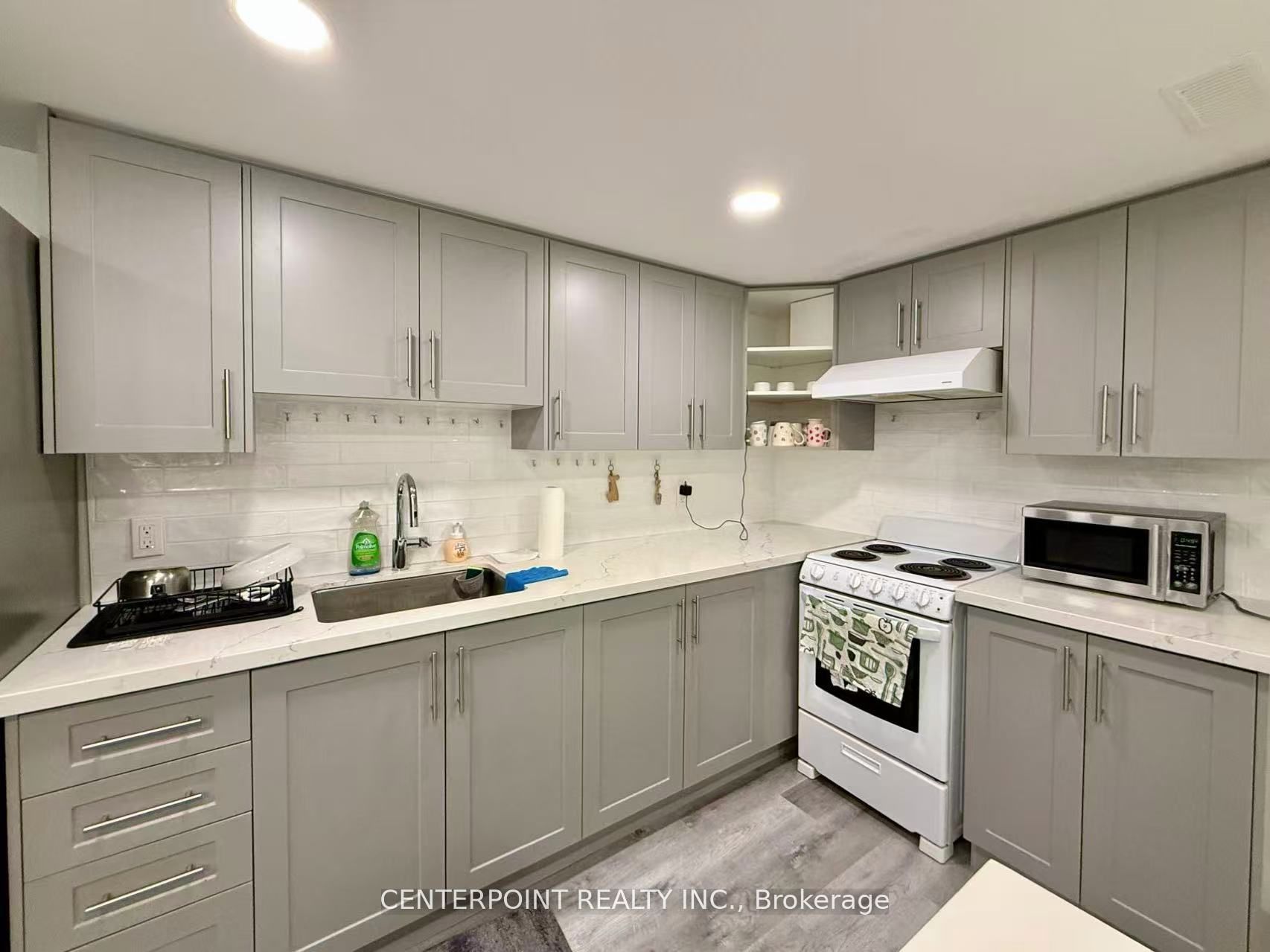 85 Montressor Drive Bmt, Toronto, ON M2P 1Z3 photo 4