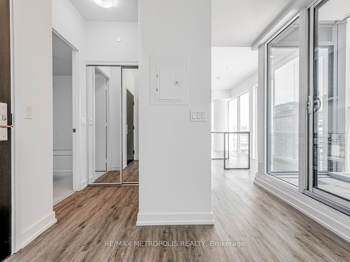 158 Front Street E 1508, Toronto, ON M5A 0K9 photo 4