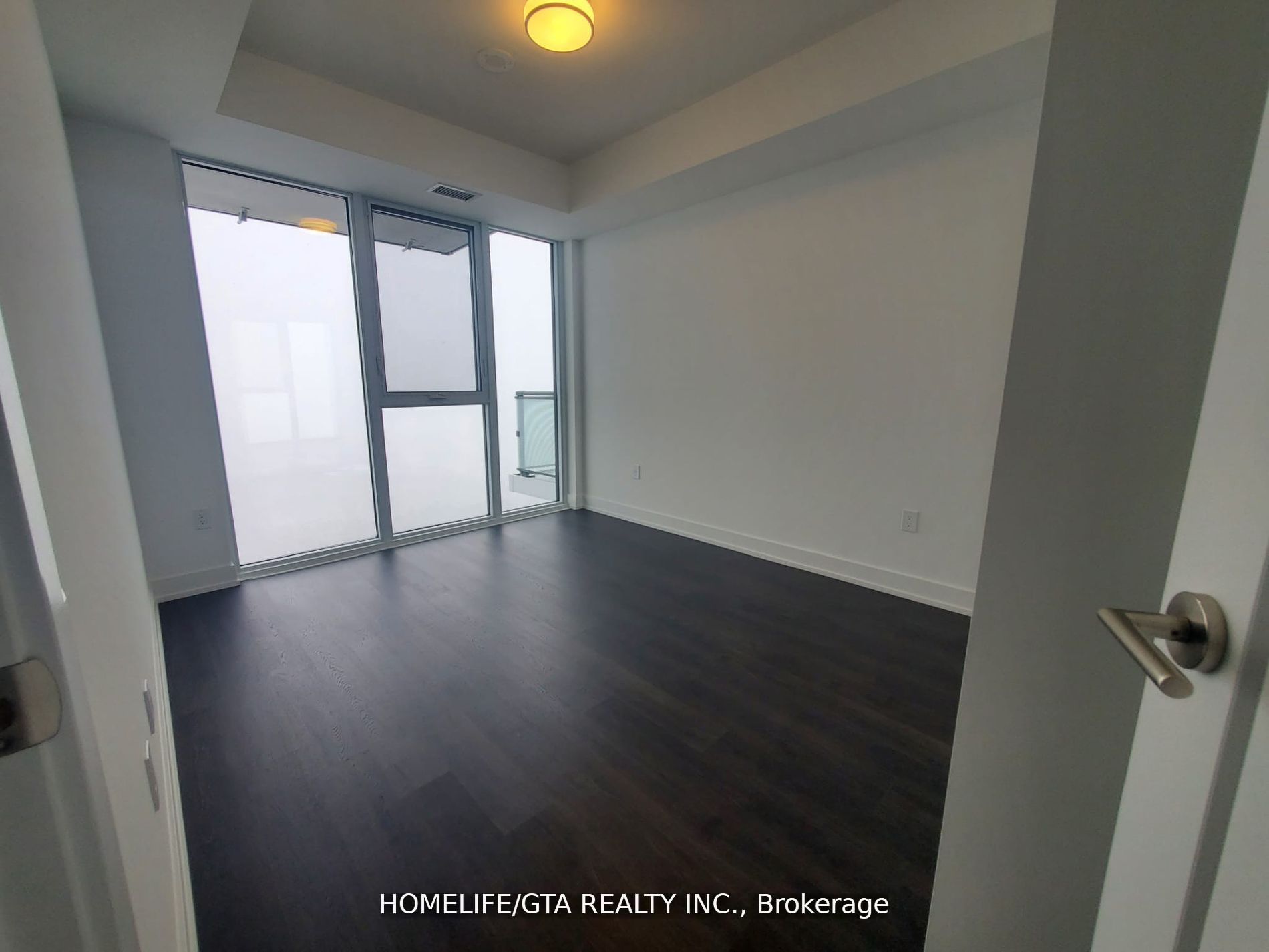30 Inn On The Park Drive 3806, Toronto, ON M3C 0P7 photo 4