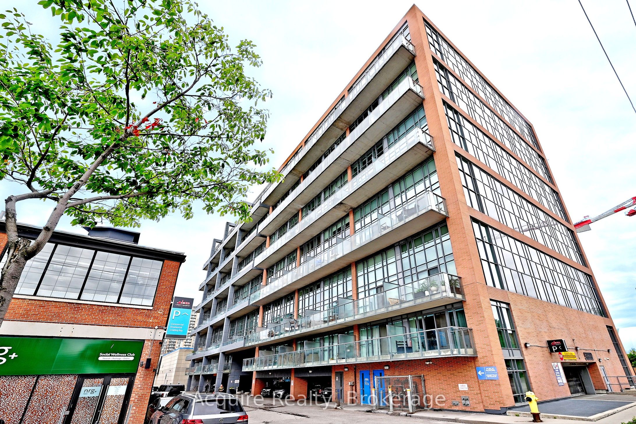 5 Hanna Avenue 413, Toronto, ON M6K 1W8