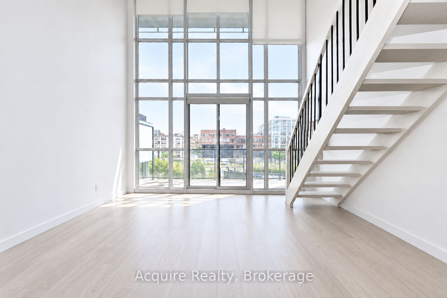 5 Hanna Avenue 413, Toronto, ON M6K 1W8 photo 2