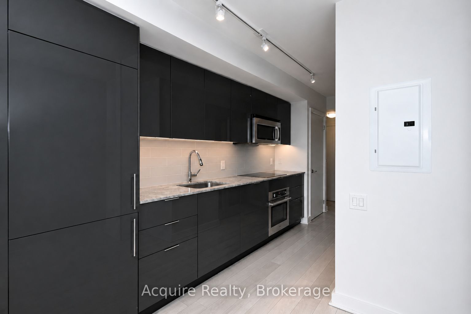 5 Hanna Avenue 413, Toronto, ON M6K 1W8 photo 5