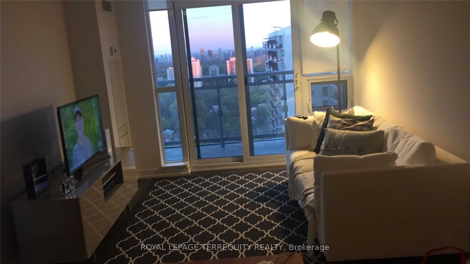 98 Lillian Street 2419, Toronto, ON M4S 0A5 photo 4