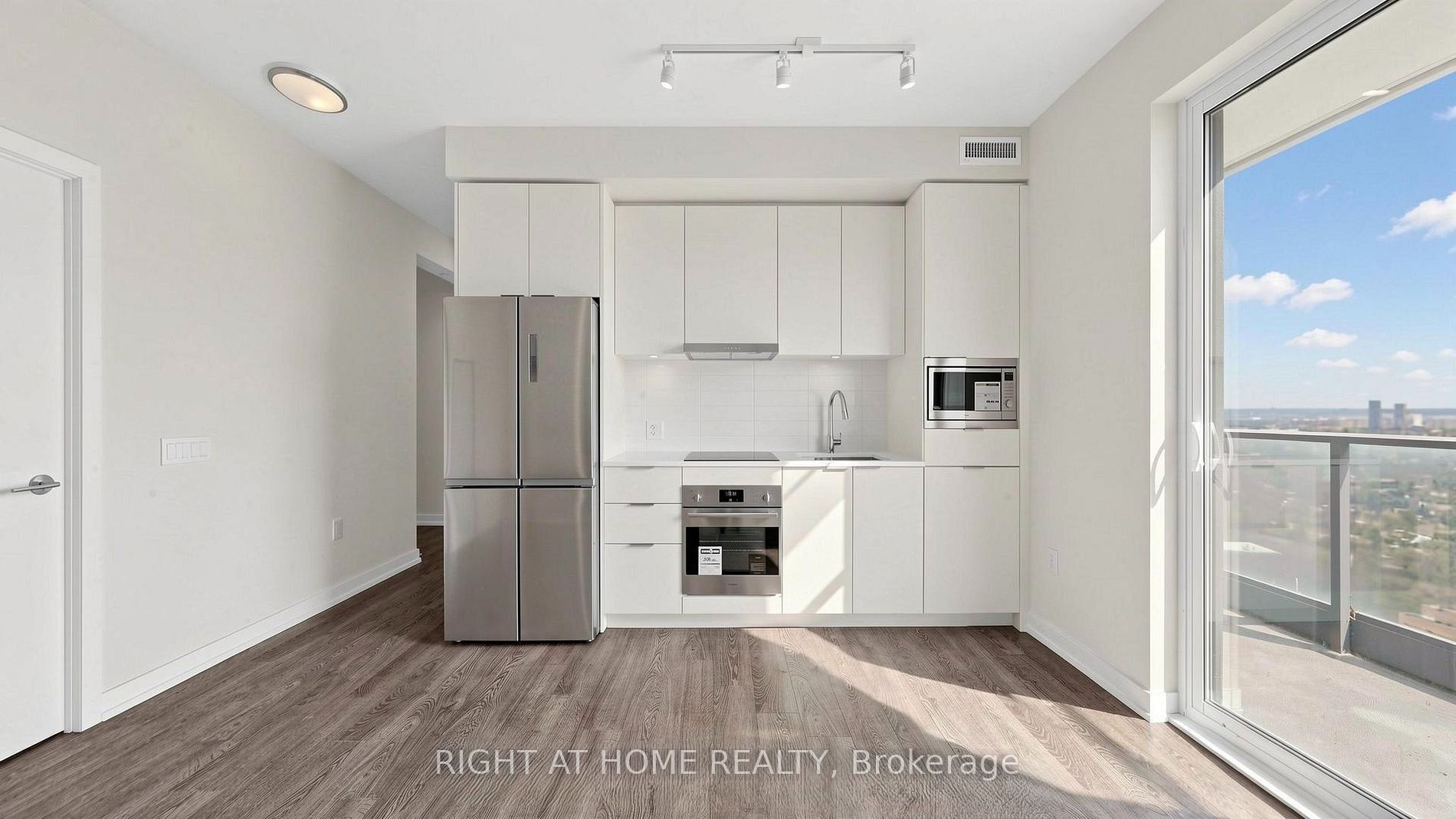 8 OLYMPIC GARDEN Drive S2702, Toronto, ON M2M 0B9 photo 5